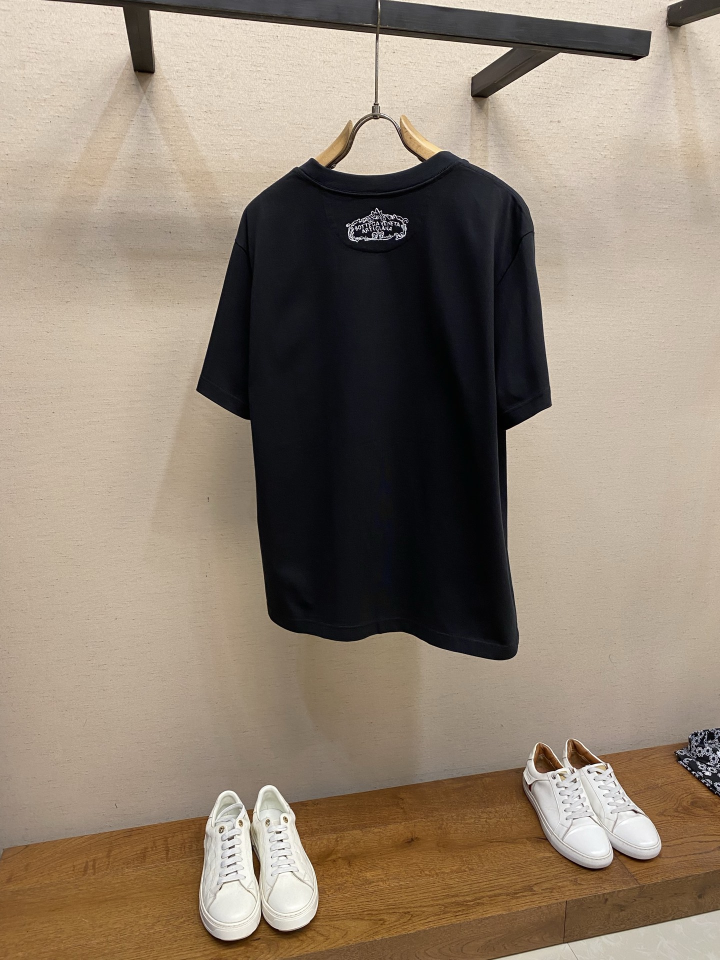 🌟🌟 BV，2026SS 圆领套头棉质os宽松版型T恤背部饰有“Bottega Veneta Artig