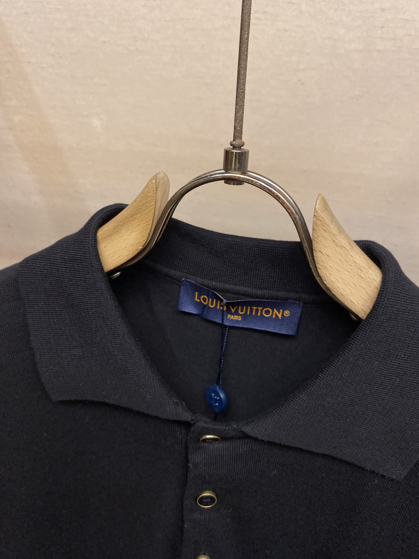 🌟🌟 1V路易 26ss早春字母皮牌标识针织Polo短袖T恤尺码：S-XL