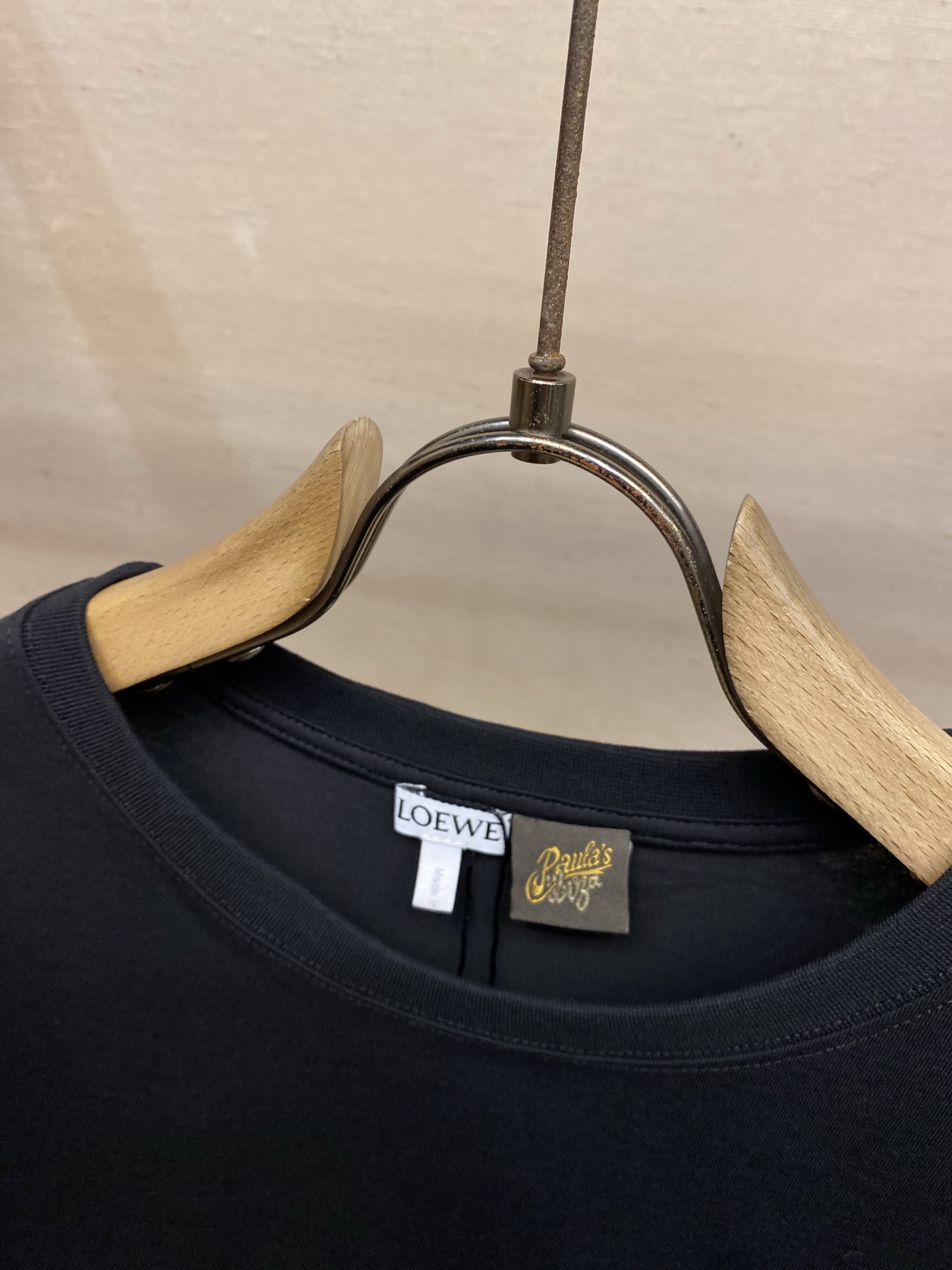 🌟🌟Loewe，双藤刺绣圆领短袖发售色系：黑色🌾、白色⚠️原¥4850购买；纯棉质针织面料🌾、饰有双色A