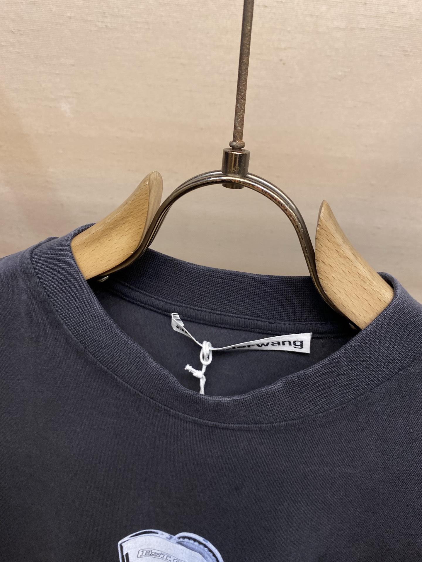 🌟🌟Wang，亚力山大王WANG 夏装新款烫钻印花洗水黑灰色圆领短袖 尺码：S-XL