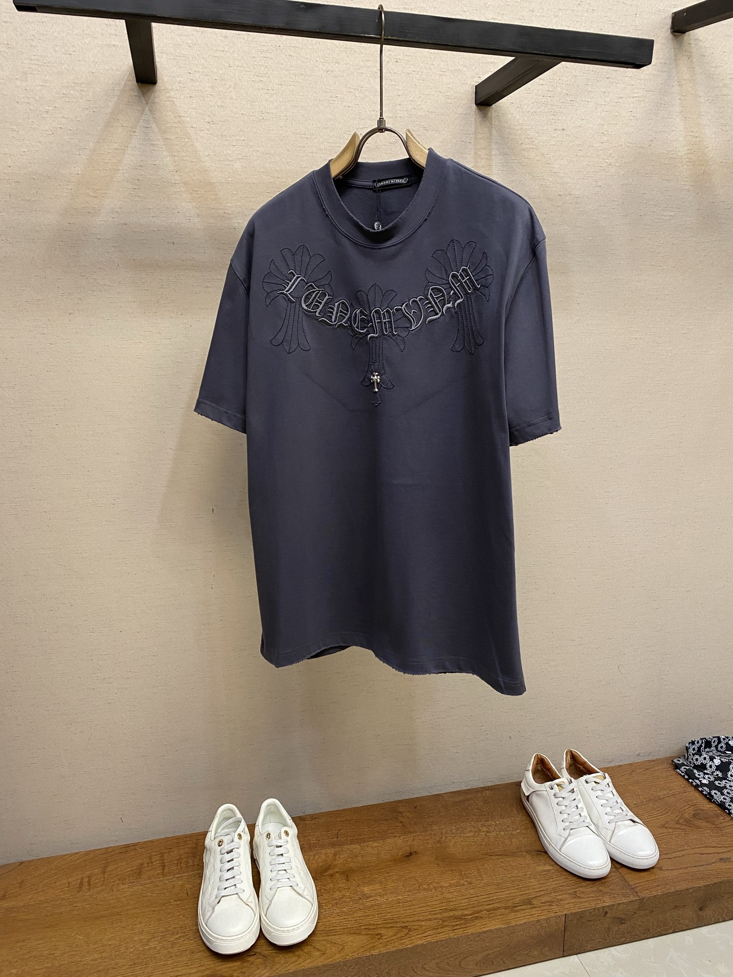 🌟🌟，Chrome Hearts克罗心新款 重磅高克重纯棉面料 重工十字架logo刺绣 宽松圆领短袖 男