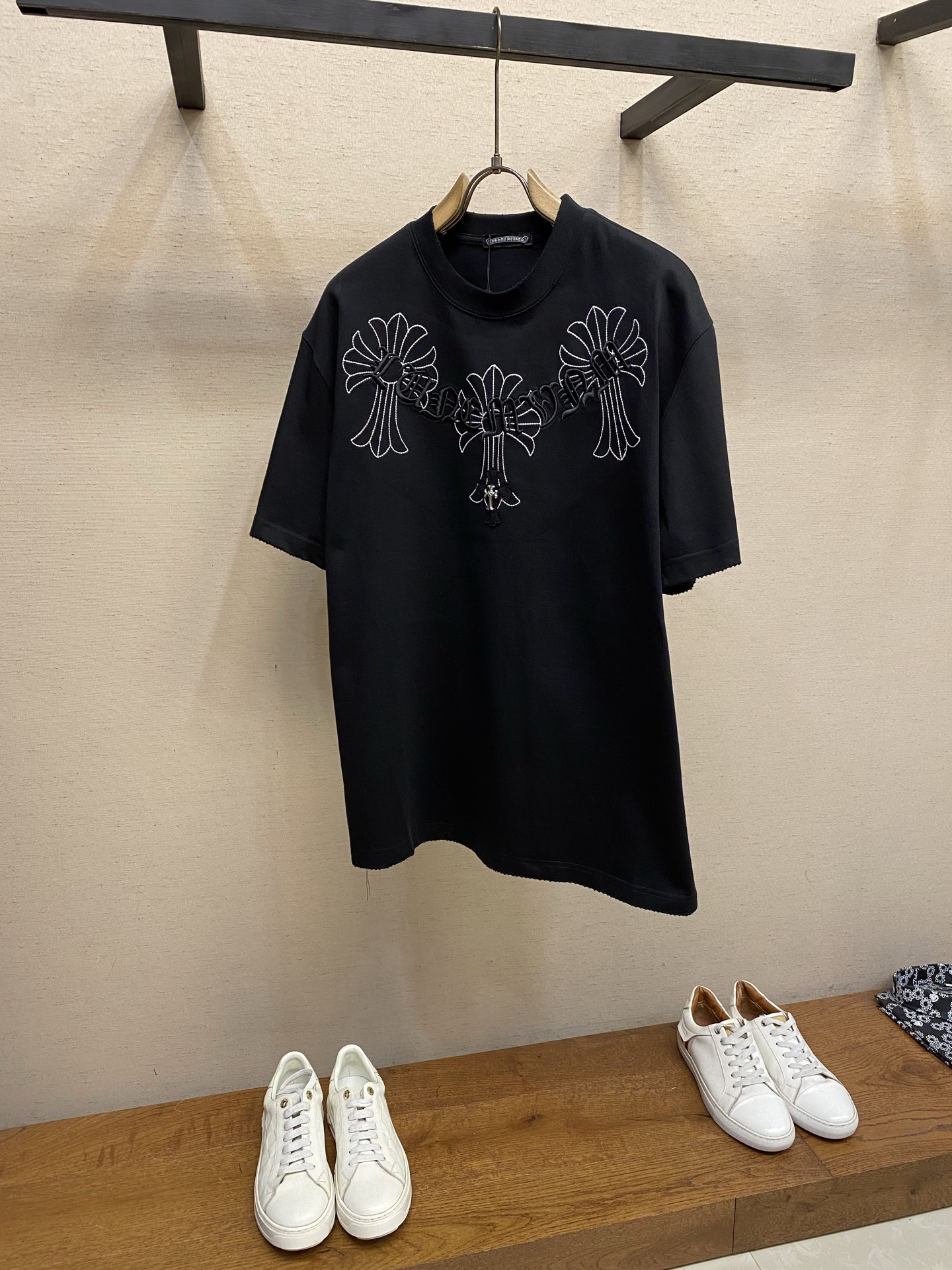 🌟🌟，Chrome Hearts克罗心新款 重磅高克重纯棉面料 重工十字架logo刺绣 宽松圆领短袖 男