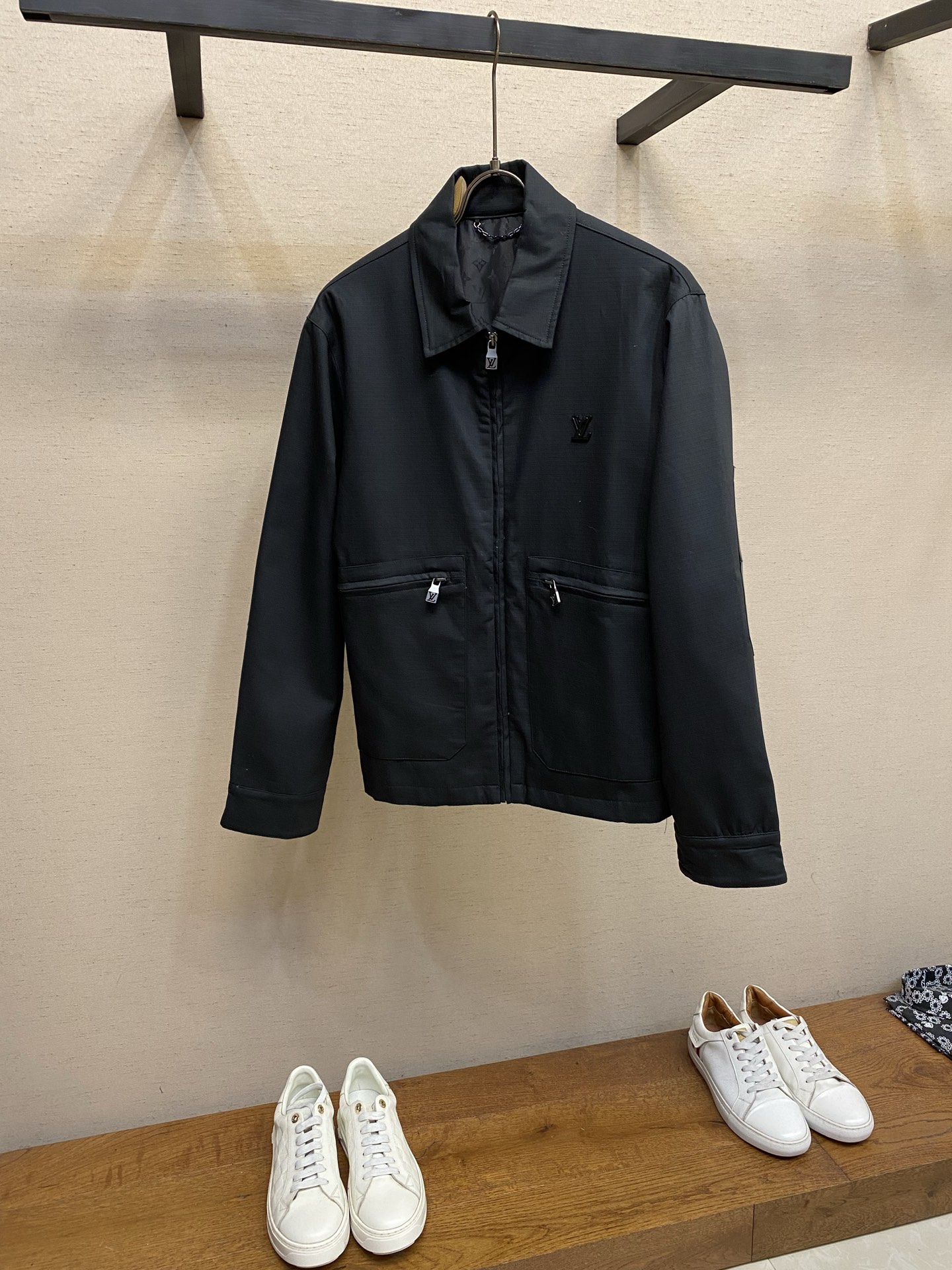 🌟🌟1V，驴家 高版本！26ss新款春季系列 棉质衬衫领拉链贴袋徽标长袖工装夹克外套尺码：S-XL