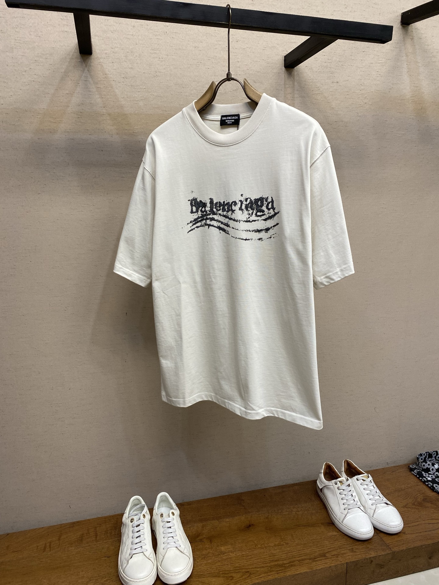 🌟🌟，Balenciaga 巴黎世家洗水做旧印花高克重(350克)厚实面料 宽松版型 男女同款尺码：XS