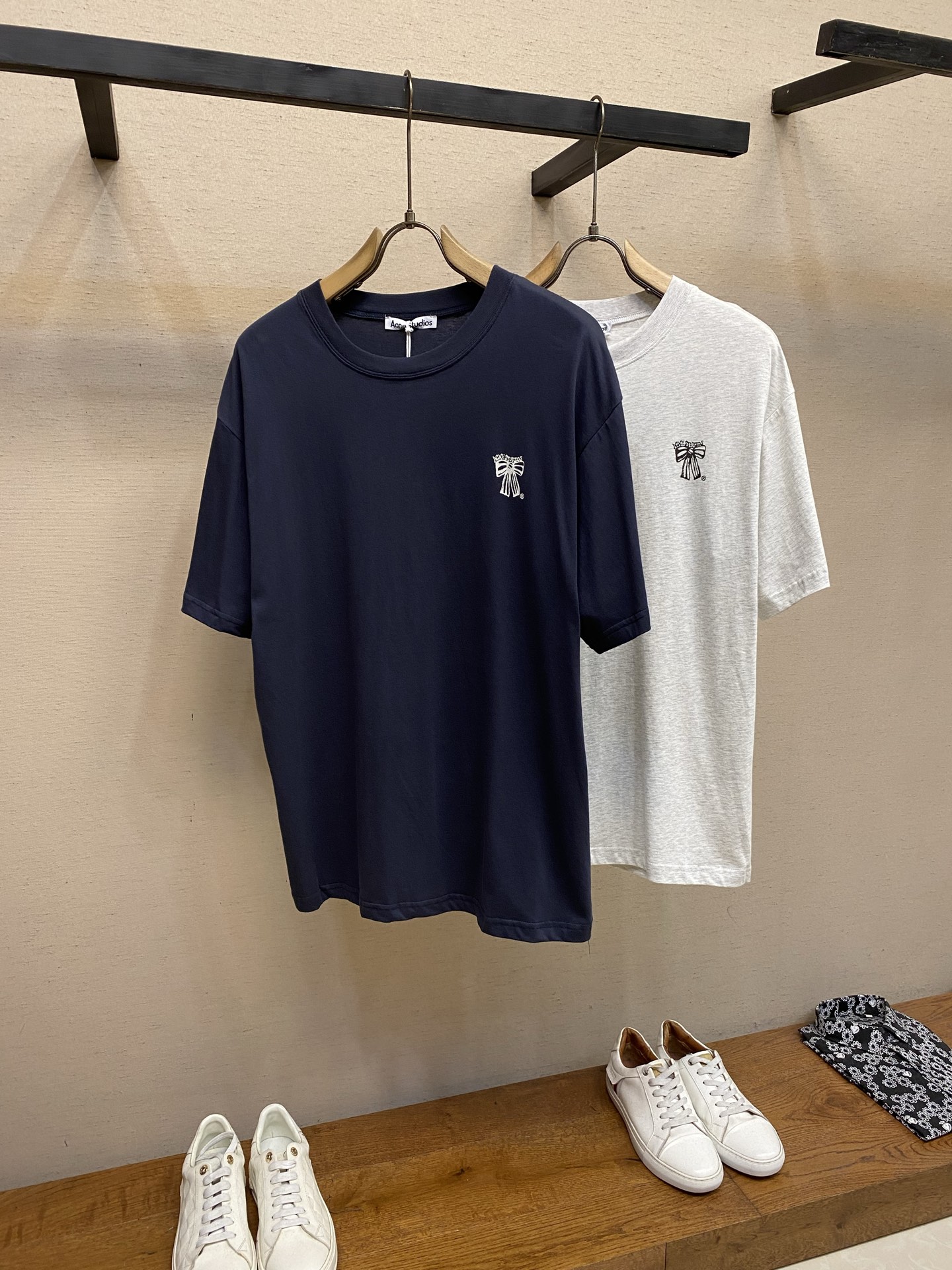 🌟🌟，Acne studios新款圆领纯棉宽松蝴蝶结🎀印花短袖 男女同款尺码：S-XLS：衣长72 胸围