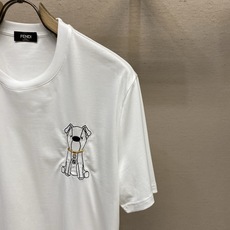 🌟🌟Fendi,新款短袖yyds😍 日常出门闭眼搭 定制纯棉弹力棉面料短袖T恤 魅力在于创造了简约奢华感的时尚,随意搭 🌟🌟Fendi,新款短袖yyds😍 日常出门闭眼搭 定制纯棉弹力棉面料短袖T恤 魅力在于创造了简约奢华感的时尚,随意搭