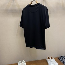 🌟🌟Fendi,新款短袖yyds😍 日常出门闭眼搭 定制纯棉弹力棉面料短袖T恤 魅力在于创造了简约奢华感的时尚,随意搭 🌟🌟Fendi,新款短袖yyds😍 日常出门闭眼搭 定制纯棉弹力棉面料短袖T恤 魅力在于创造了简约奢华感的时尚,随意搭