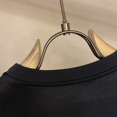 🌟🌟Loewe,新款短袖yyds😍 日常出门闭眼搭 定制纯棉弹力棉面料短袖T恤 魅力在于创造了简约奢华感的时尚,随意搭 🌟🌟Loewe,新款短袖yyds😍 日常出门闭眼搭 定制纯棉弹力棉面料短袖T恤 魅力在于创造了简约奢华感的时尚,随意搭