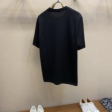 🌟🌟Loewe,新款短袖yyds😍 日常出门闭眼搭 定制纯棉弹力棉面料短袖T恤 魅力在于创造了简约奢华感的时尚,随意搭 🌟🌟Loewe,新款短袖yyds😍 日常出门闭眼搭 定制纯棉弹力棉面料短袖T恤 魅力在于创造了简约奢华感的时尚,随意搭