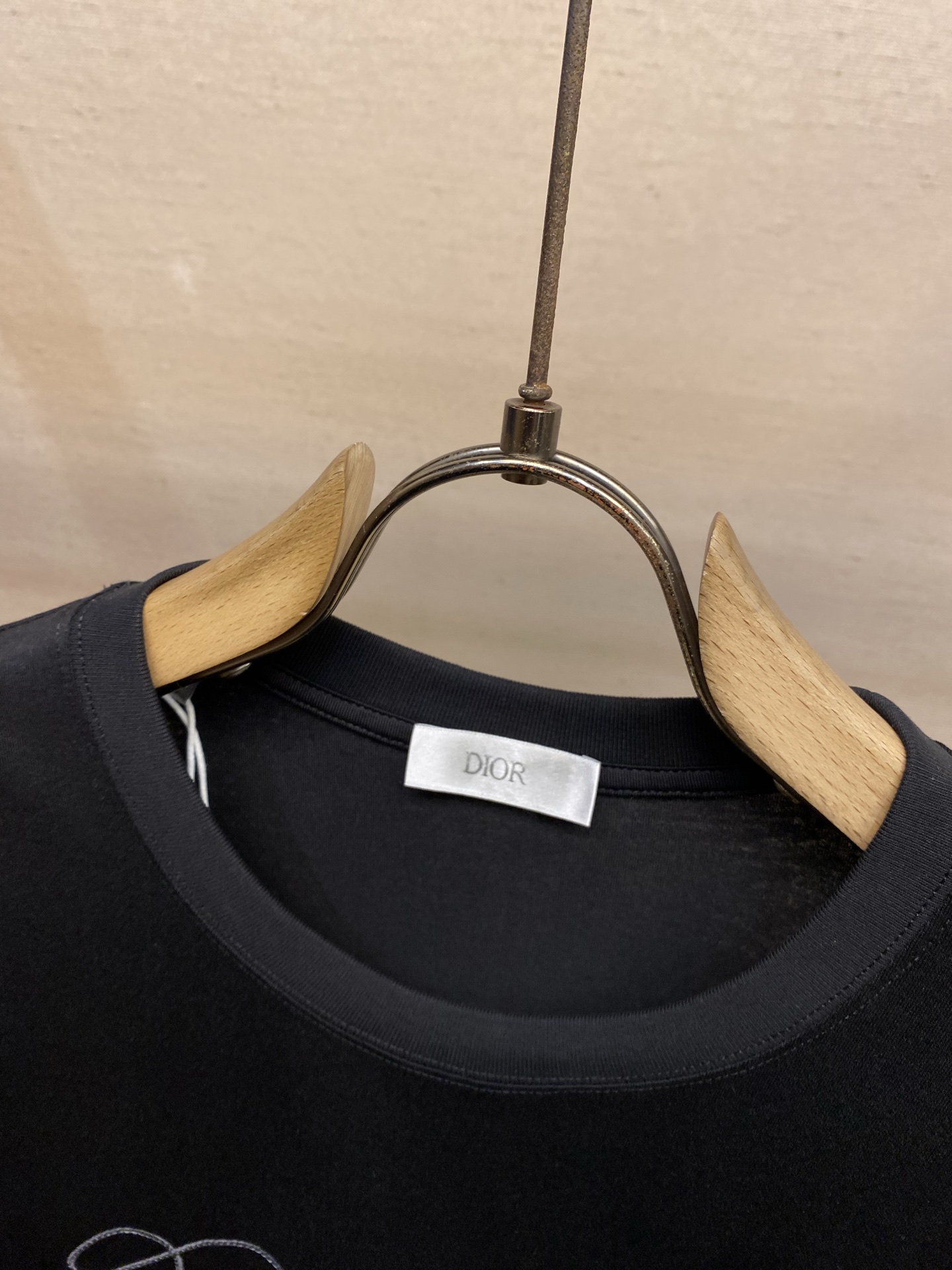 🌟🌟Dior,新款短袖yyds😍 日常出门闭眼搭 定制纯棉弹力棉面料短袖T恤 魅力在于创造了简约奢华感的时尚,随意搭配 🌟🌟Dior,新款短袖yyds😍 日常出门闭眼搭 定制纯棉弹力棉面料短袖T恤 魅力在于创造了简约奢华感的时尚,随意搭配