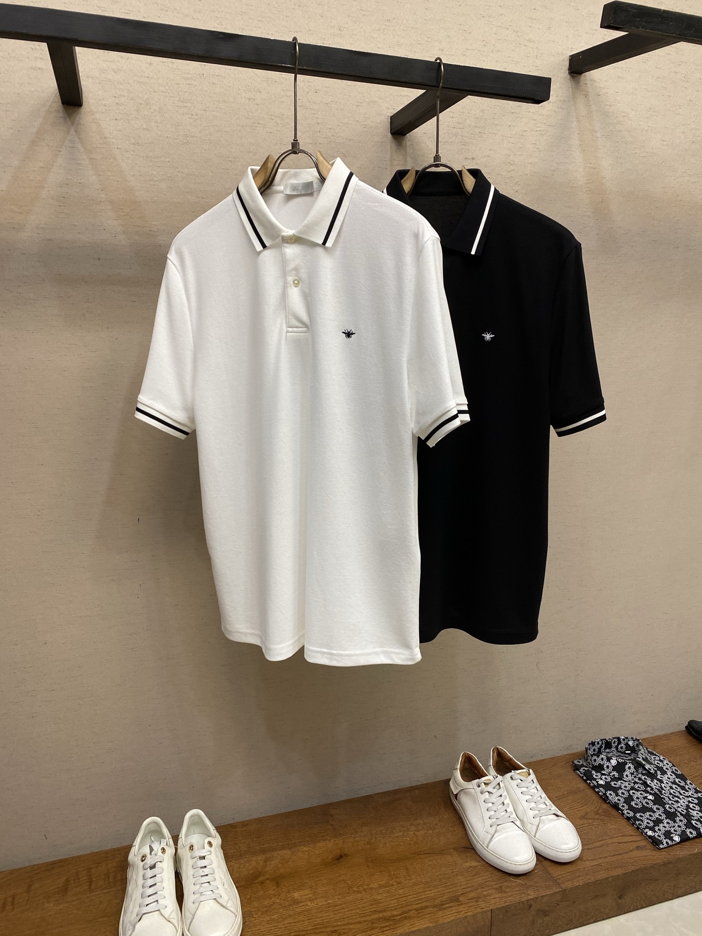 🌟🌟Dior，新款Polo衫 三标齐全 原版面料 原版订制辅料 官方同款  采用210克纯棉珠地面料，定制 同缸染面料 