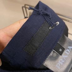 (短裤)🌟🌟Prada,亚麻套装:100%亚麻⚠️亚麻燃烧测试:亚麻属植物纤维,燃烧快,燃烧后灰烬成灰白 (短裤)🌟🌟Prada,亚麻套装:100%亚麻⚠️亚麻燃烧测试:亚麻属植物纤维,燃烧快,燃烧后灰烬成灰白