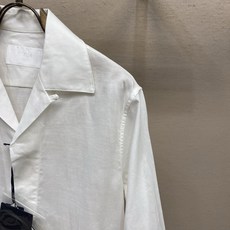 (上衣)🌟🌟Prada,亚麻套装:100%亚麻⚠️亚麻燃烧测试:亚麻属植物纤维,燃烧快,燃烧后灰烬成灰白 (上衣)🌟🌟Prada,亚麻套装:100%亚麻⚠️亚麻燃烧测试:亚麻属植物纤维,燃烧快,燃烧后灰烬成灰白
