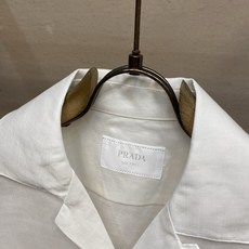 (上衣)🌟🌟Prada,亚麻套装:100%亚麻⚠️亚麻燃烧测试:亚麻属植物纤维,燃烧快,燃烧后灰烬成灰白 (上衣)🌟🌟Prada,亚麻套装:100%亚麻⚠️亚麻燃烧测试:亚麻属植物纤维,燃烧快,燃烧后灰烬成灰白