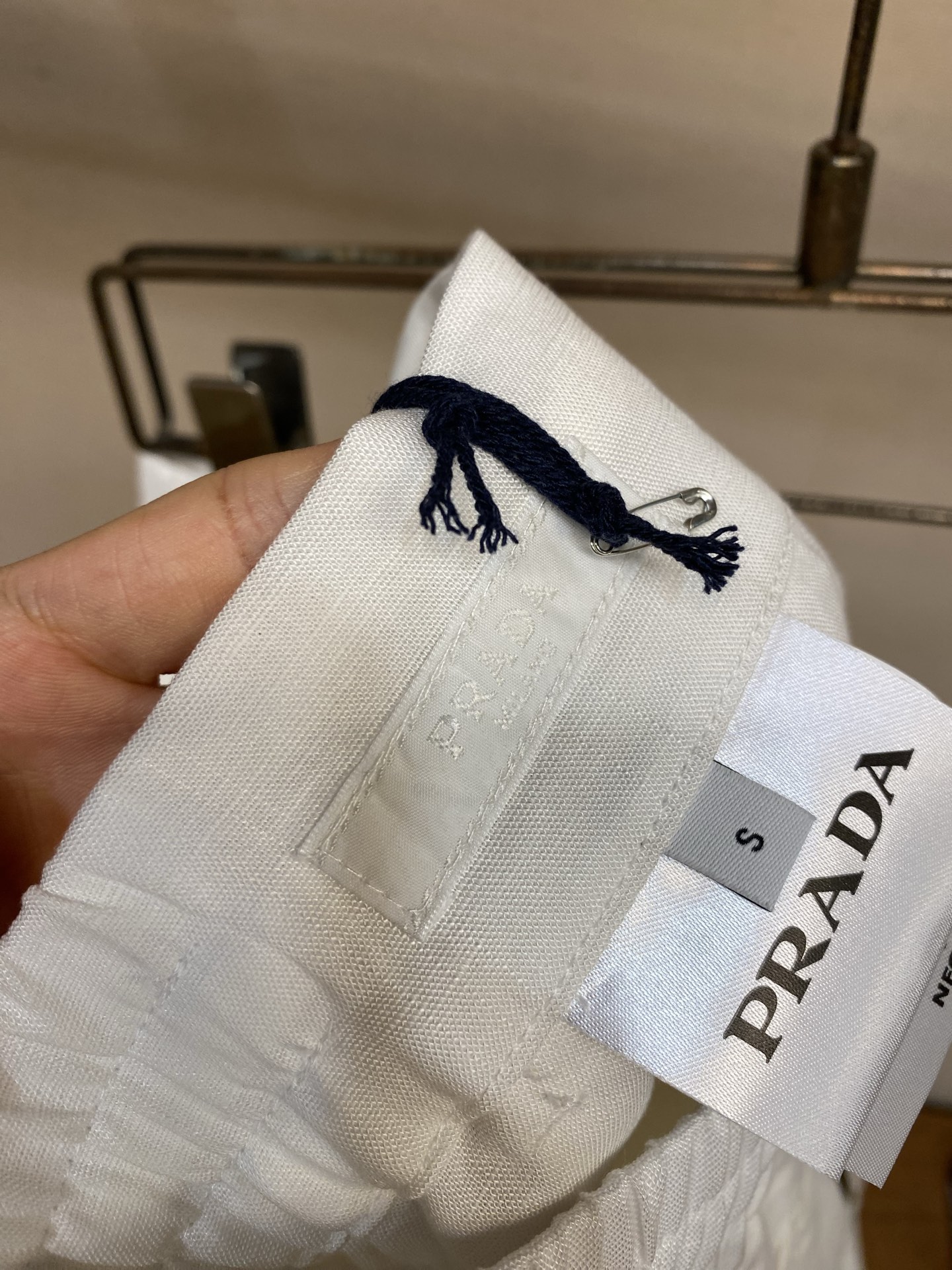 （短裤）🌟🌟Prada，亚麻套装：100％亚麻⚠️亚麻燃烧测试：亚麻属植物纤维，燃烧快，燃烧后灰烬成灰白
