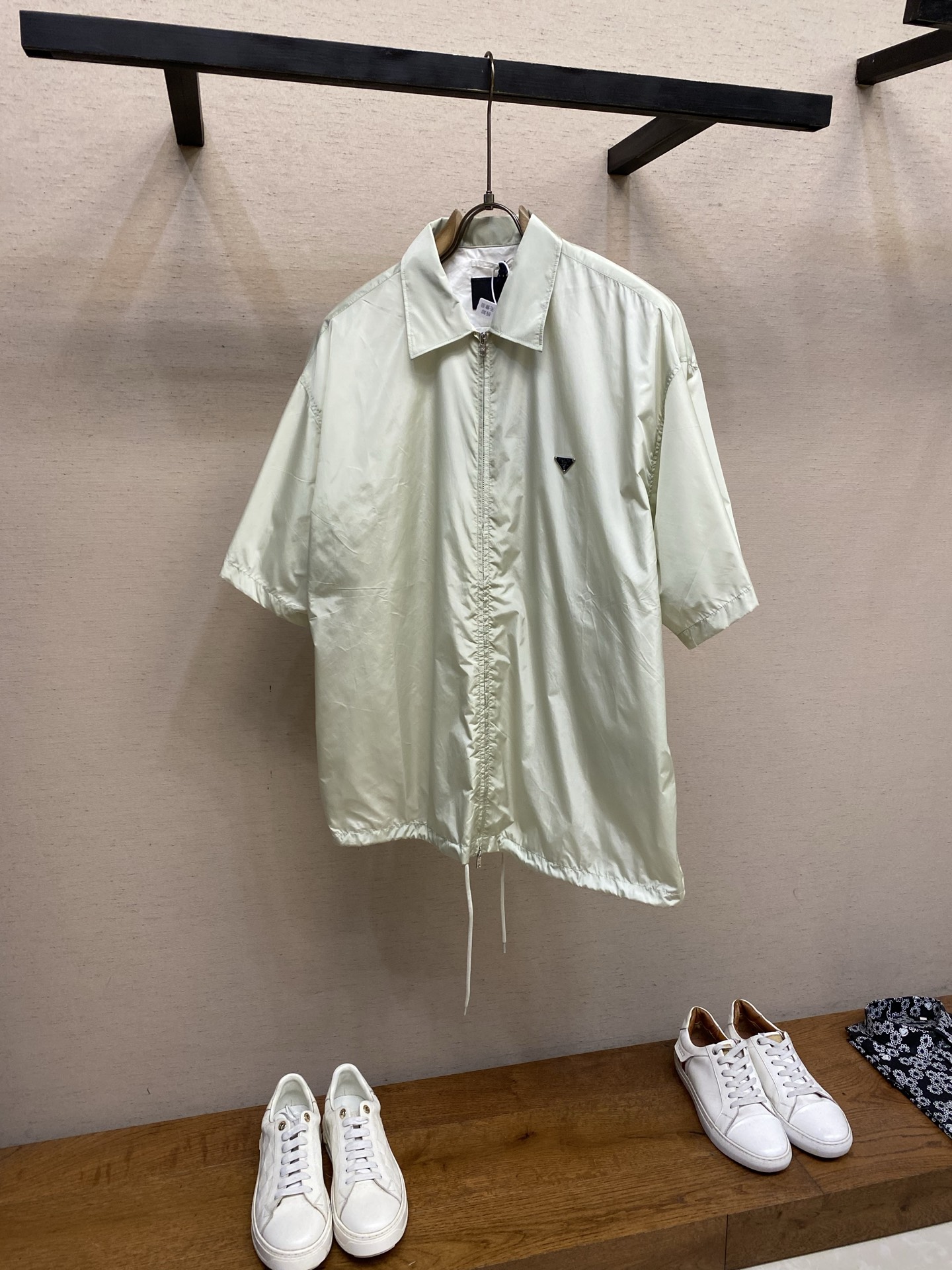 🌟🌟 Prada，三角标双层短袖尼龙衬衣尺码：S-XL