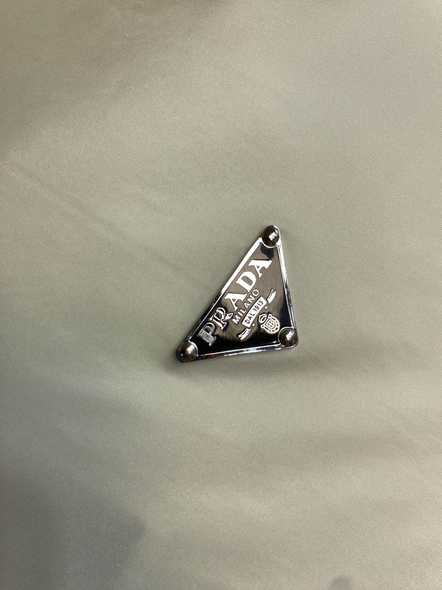 🌟🌟 Prada，三角标双层短袖尼龙衬衣尺码：S-XL