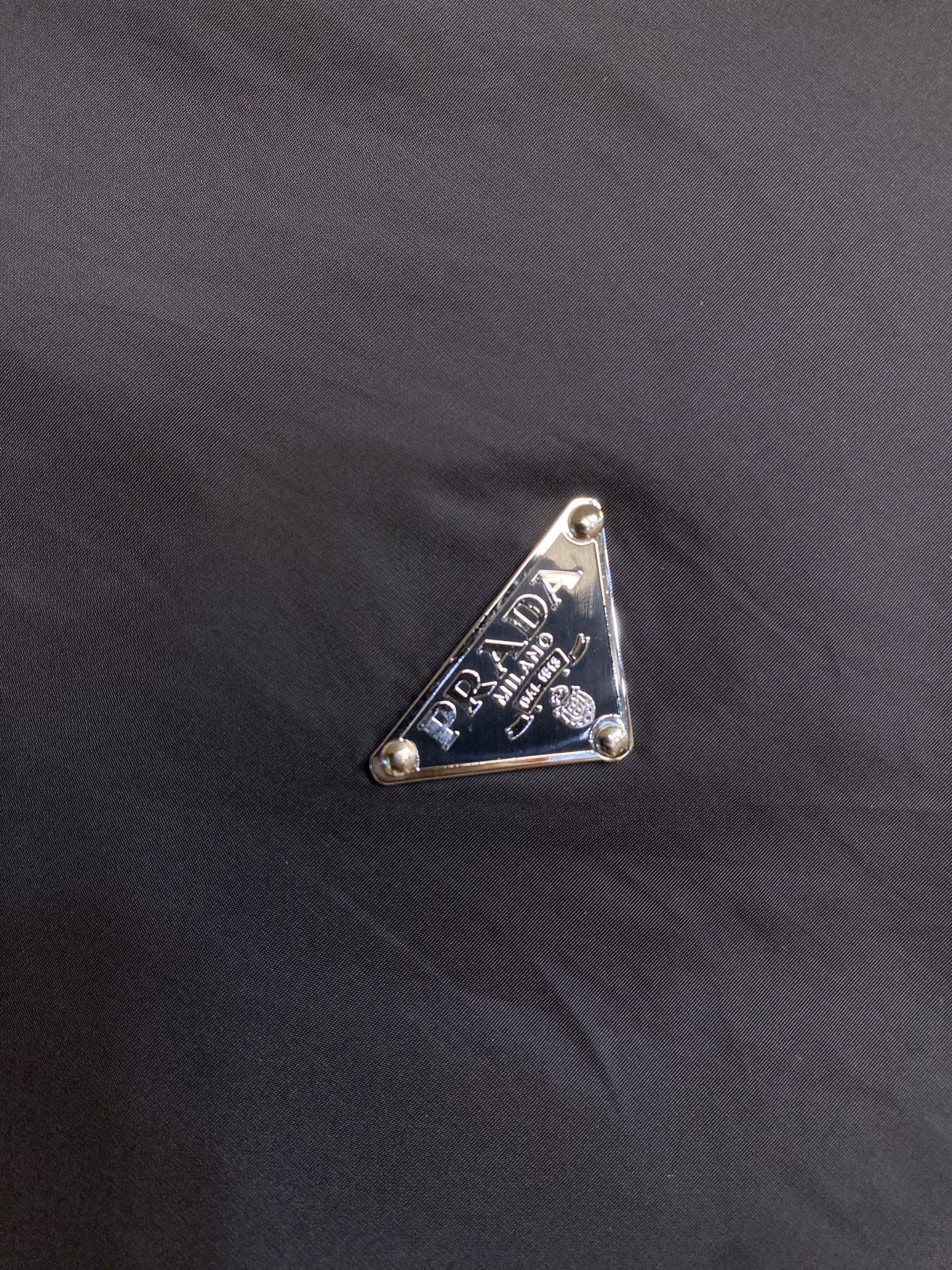 🌟🌟 Prada，三角标双层短袖尼龙衬衣尺码：S-XL
