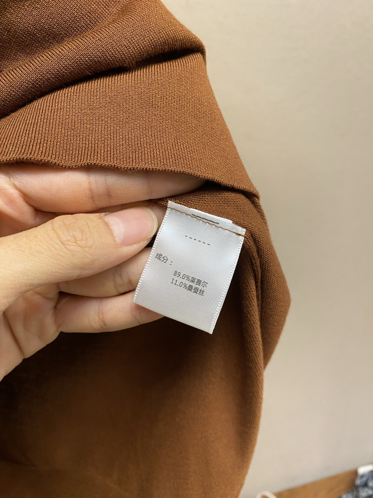 🌟🌟Loro Piana，圆领针织短袖T恤，采用高品质针织面料，柔软亲肤又透气，夏天穿超舒服 简约又有细