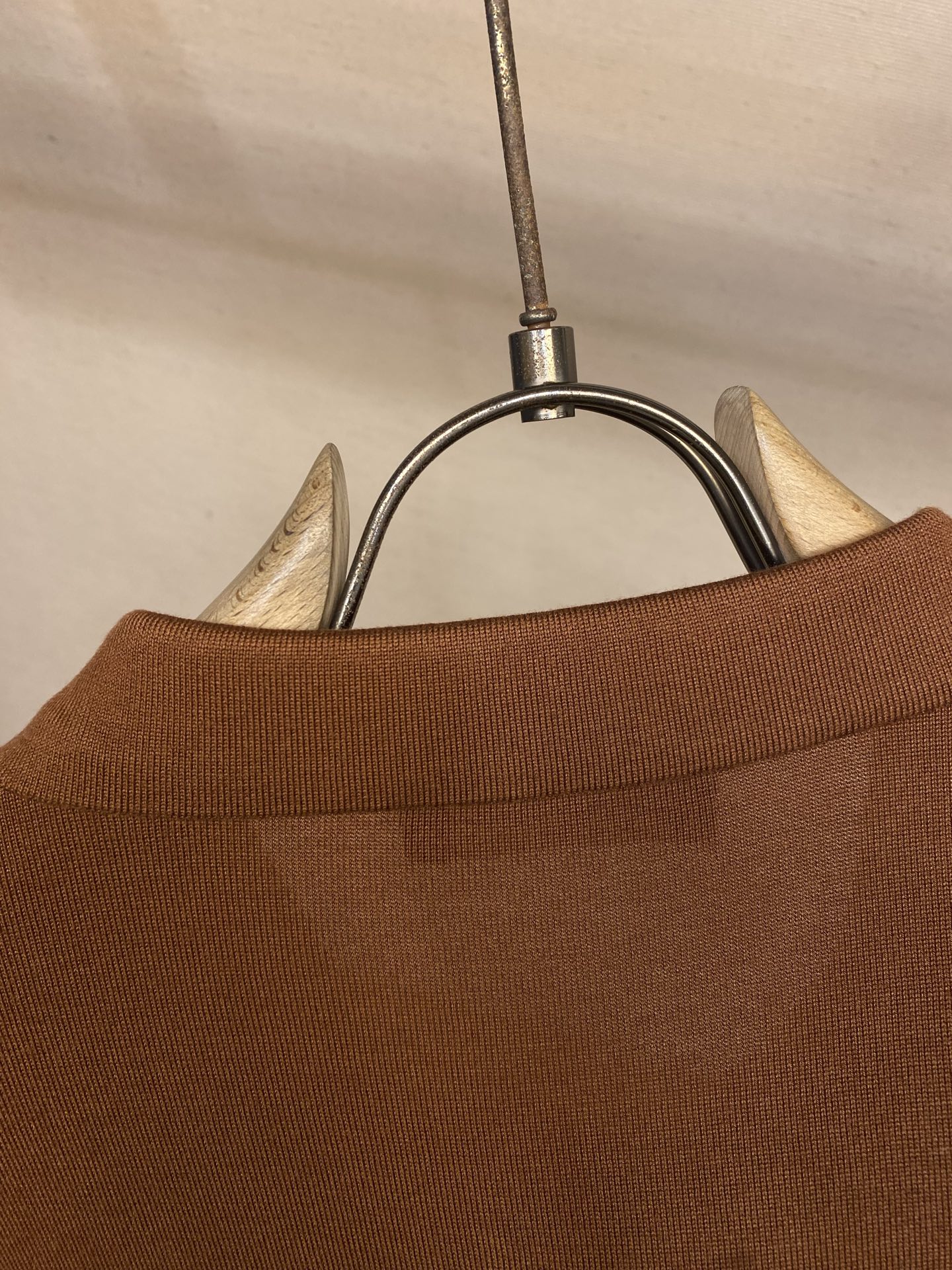 🌟🌟Loro Piana，海鸥领Polo针织短袖T恤，采用高品质针织面料，柔软亲肤又透气，夏天穿超舒服 