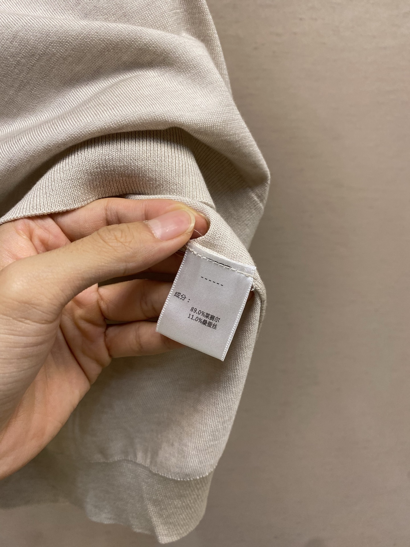 🌟🌟Loro Piana，海鸥领Polo针织短袖T恤，采用高品质针织面料，柔软亲肤又透气，夏天穿超舒服 