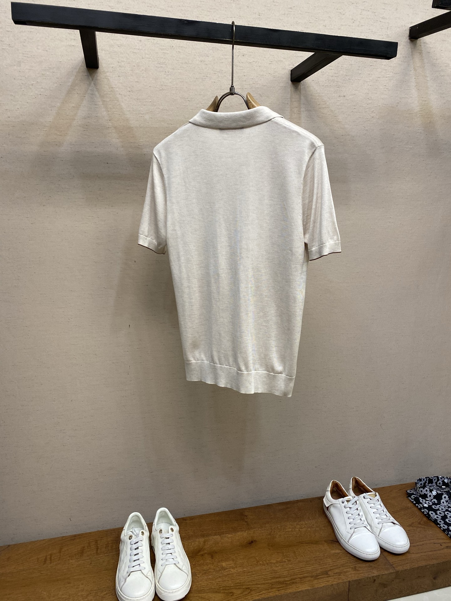 🌟🌟Loro Piana，海鸥领Polo针织短袖T恤，采用高品质针织面料，柔软亲肤又透气，夏天穿超舒服 