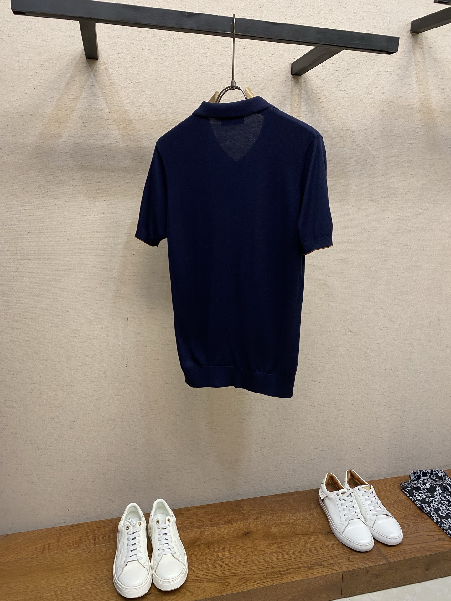 🌟🌟Loro Piana，海鸥领Polo针织短袖T恤，采用高品质针织面料，柔软亲肤又透气，夏天穿超舒服 