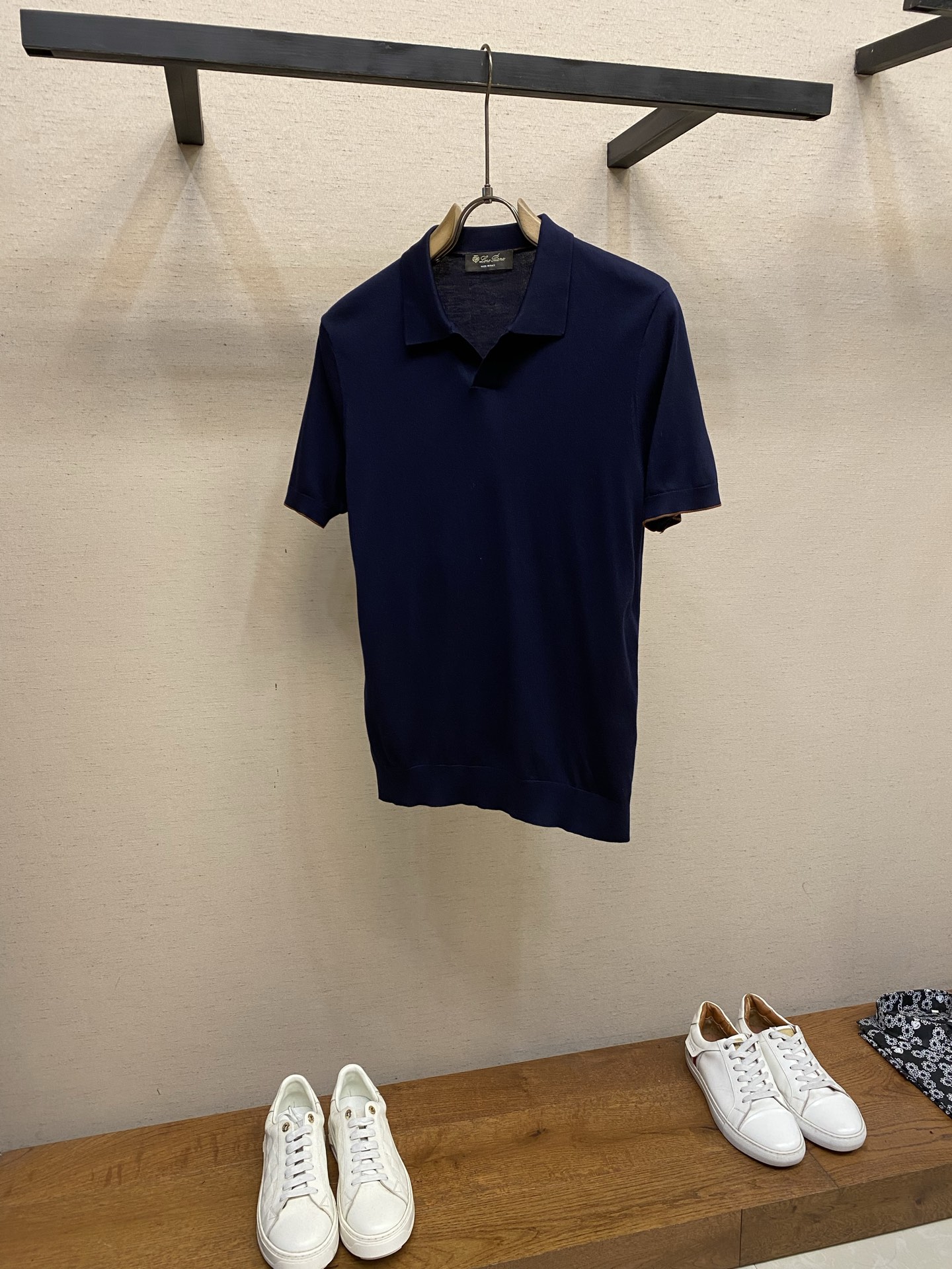 🌟🌟Loro Piana，海鸥领Polo针织短袖T恤，采用高品质针织面料，柔软亲肤又透气，夏天穿超舒服 