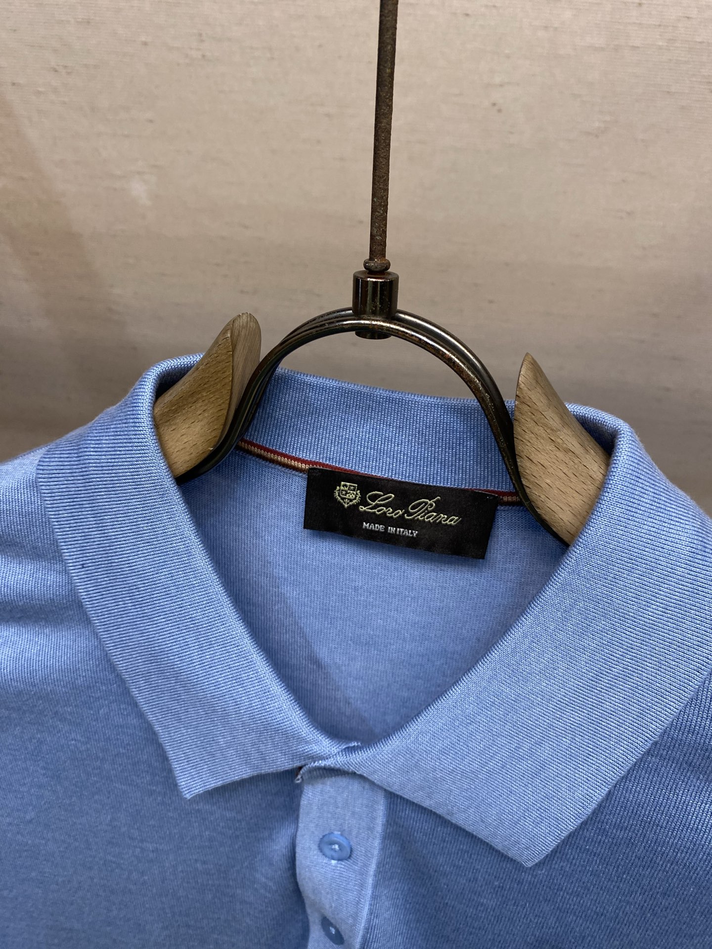 🌟🌟Loro Piana，翻领Polo针织短袖T恤，采用高品质针织面料，柔软亲肤又透气，夏天穿超舒服 简