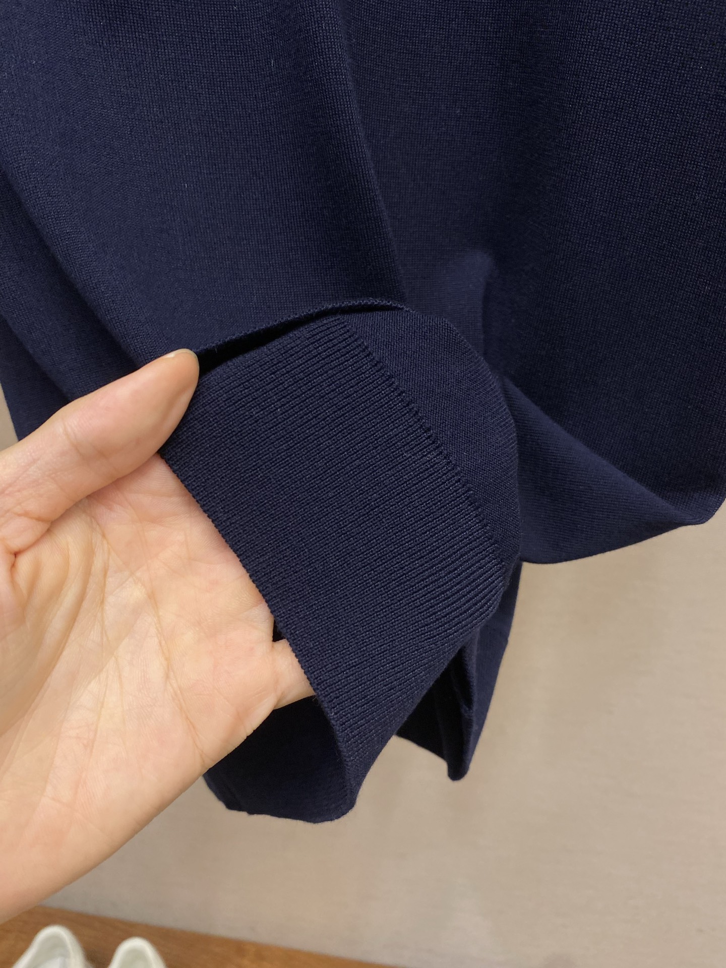 🌟🌟Loro Piana，翻领Polo针织短袖T恤，采用高品质针织面料，柔软亲肤又透气，夏天穿超舒服 简