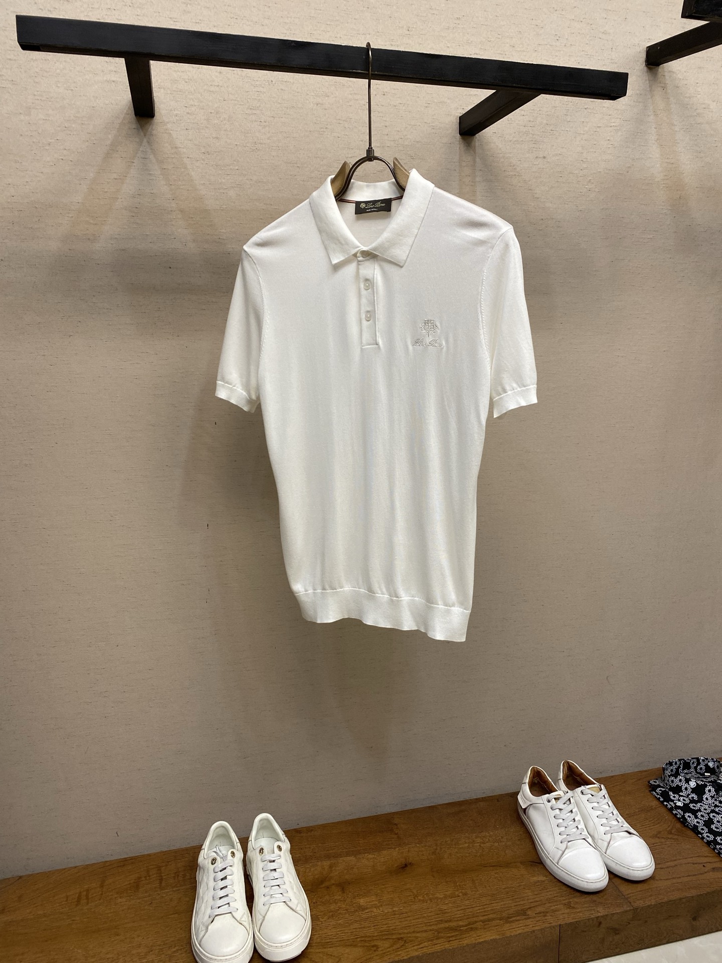 🌟🌟Loro Piana，翻领Polo针织短袖T恤，采用高品质针织面料，柔软亲肤又透气，夏天穿超舒服 简