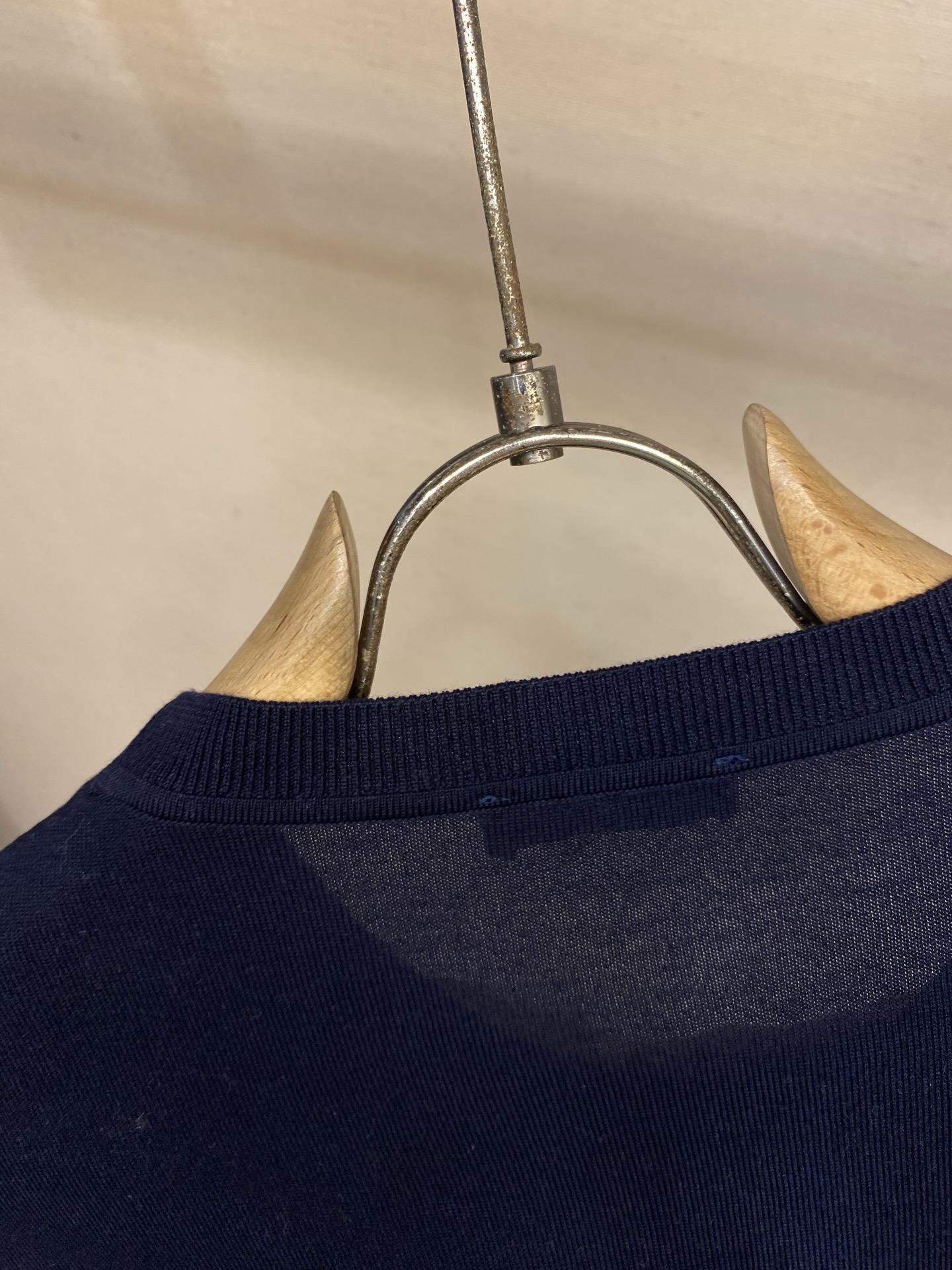 🌟🌟Dior，圆领针织短袖T恤，采用高品质针织面料，柔软亲肤又透气，夏天穿超舒服 简约又有细节感，法式慵