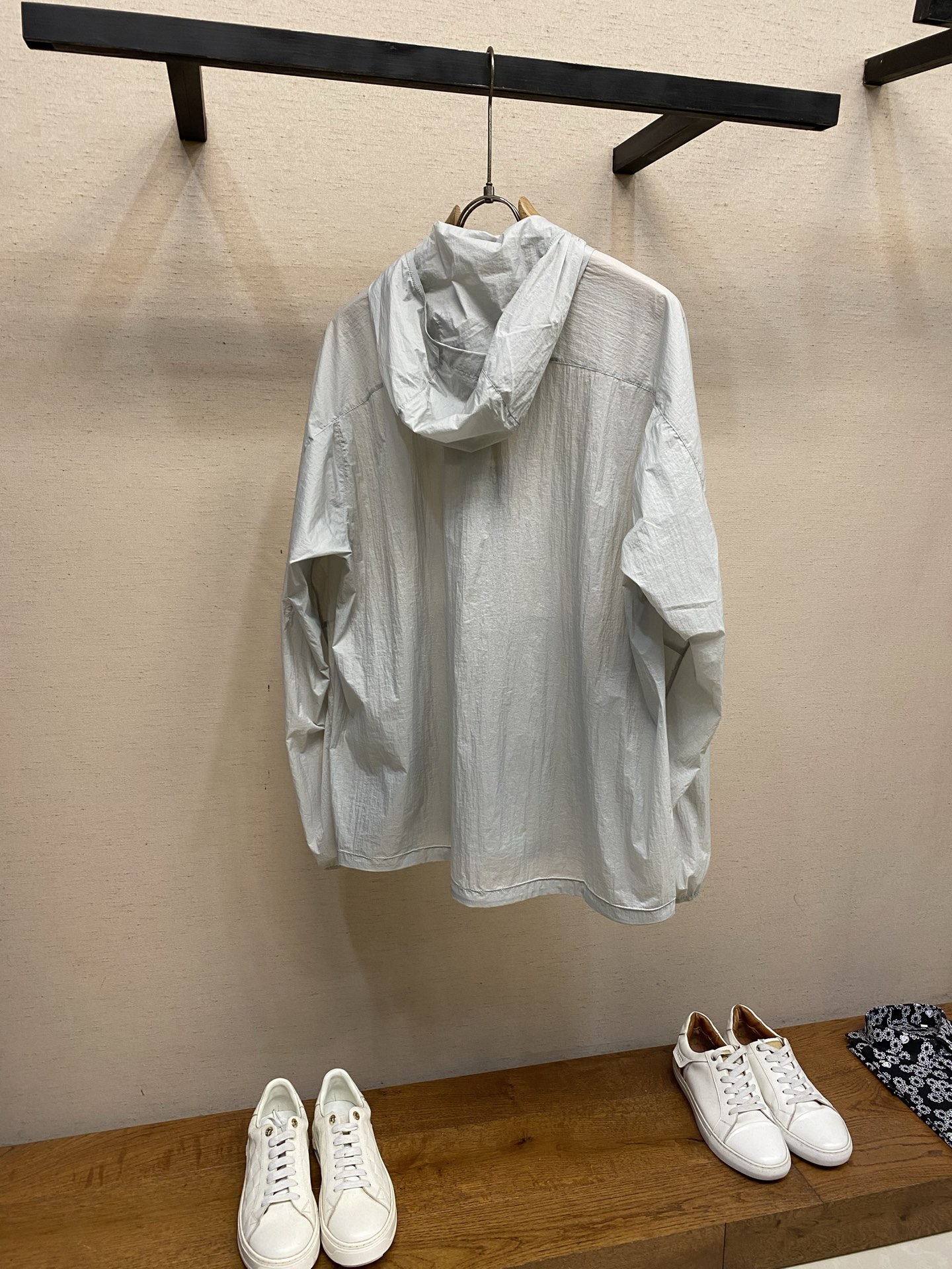 🌟🌟春夏新品 休闲防晒服，夏日外出旅游必备！能有效的抵挡紫外线，使你的肌肤不会受到伤害。非常轻薄，夏天穿