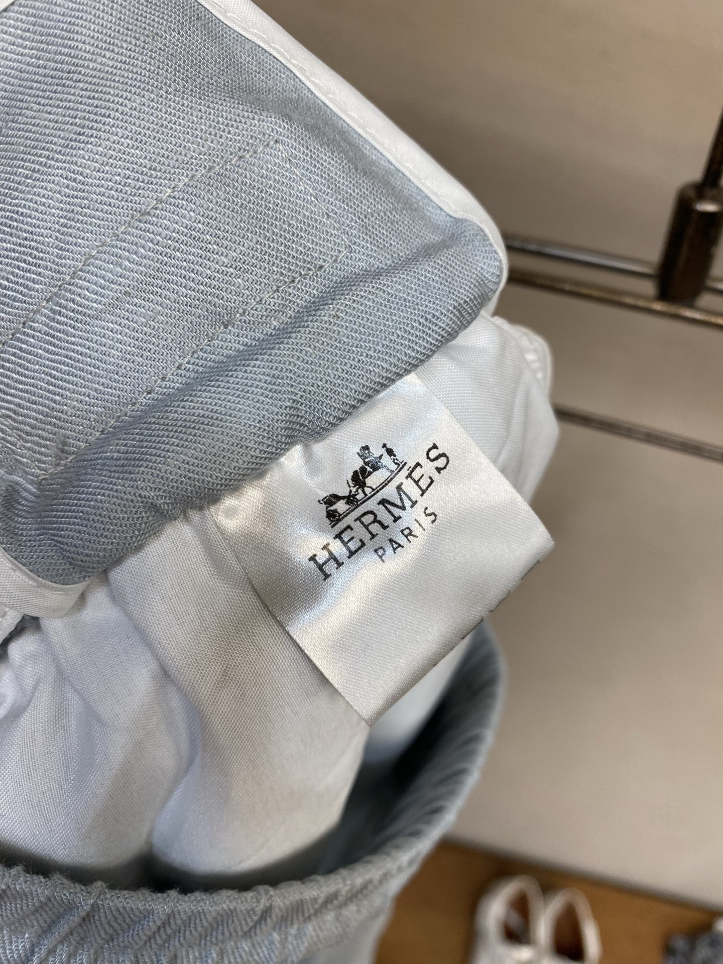 🌟🌟Hermes，2026ss最新亚麻混纺🧊冰蓝休闲裤 #亚麻混纺面料把松弛高级感焊在身上！自带低调暗纹