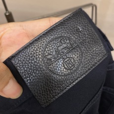 🌟🌟Hermes,2026ss好穿不挑身材在搭配上没有太多的限制 随意简洁的衬托其他单品,来展现自己的风 🌟🌟Hermes,2026ss好穿不挑身材在搭配上没有太多的限制 随意简洁的衬托其他单品,来展现自己的风