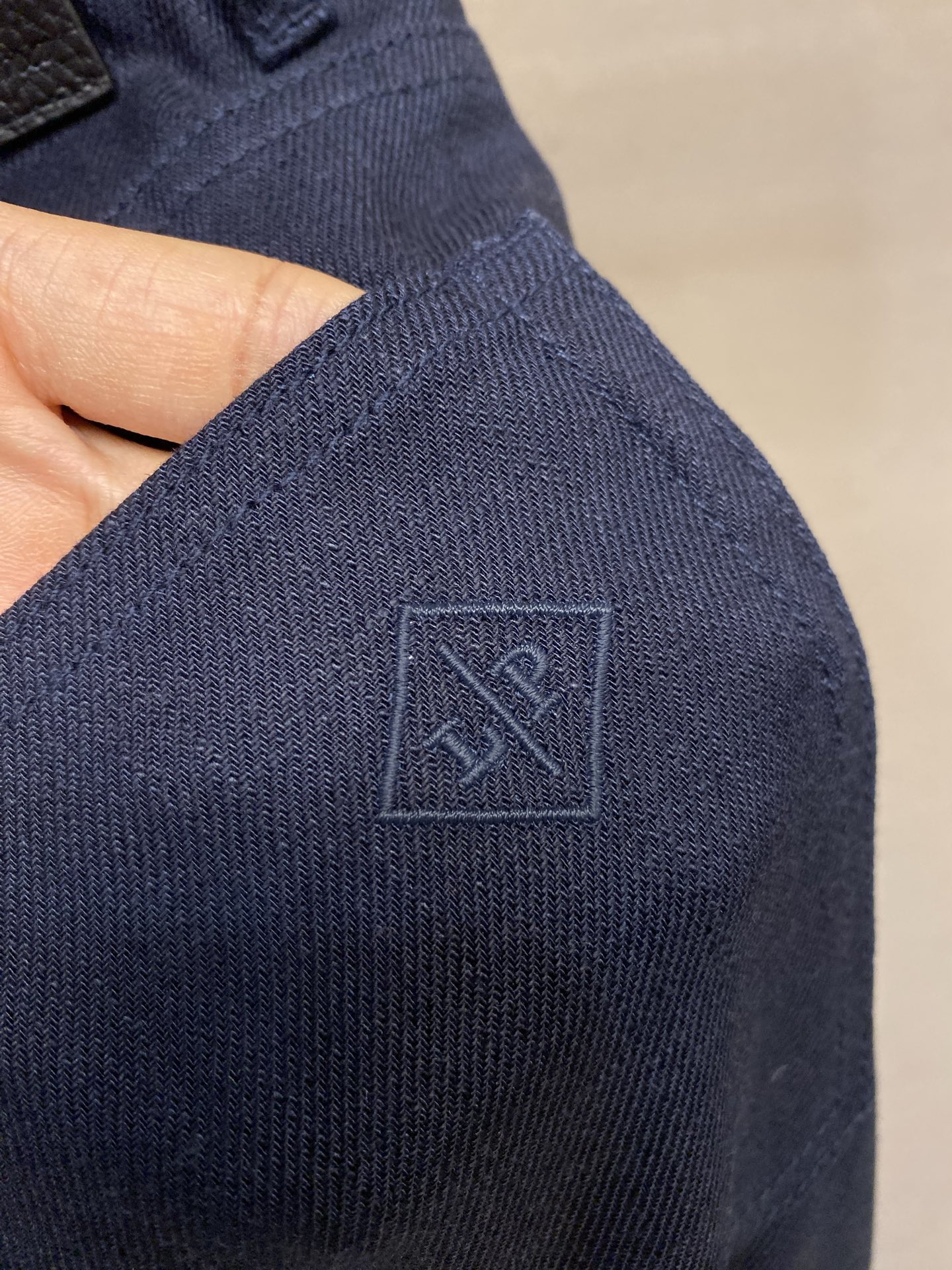 🌟🌟Loro Piana，男士休闲短裤👍 最新款上身版型无敌正！绝对可以闭眼收的一款此款裤子非常百搭，弹