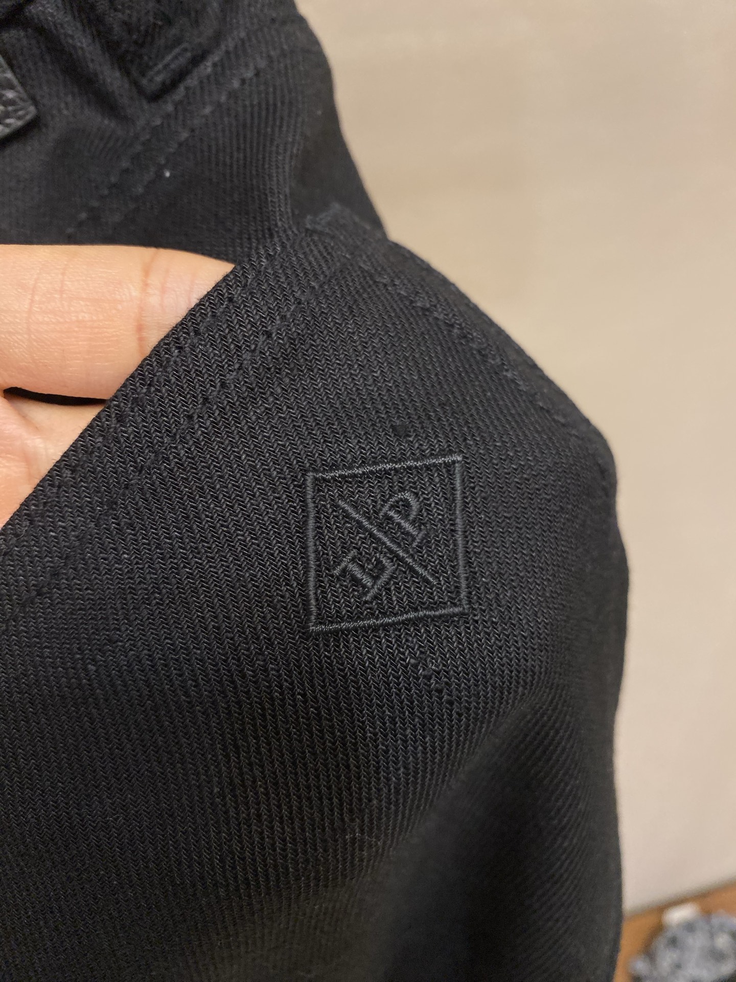 🌟🌟Loro Piana，男士休闲短裤👍 最新款上身版型无敌正！绝对可以闭眼收的一款此款裤子非常百搭，弹