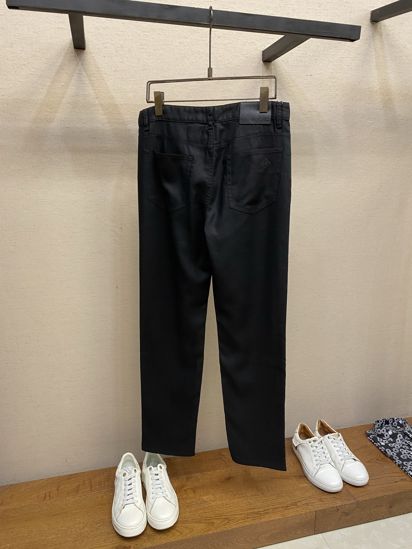 🌟🌟Loro Piana，男士休闲短裤👍 最新款上身版型无敌正！绝对可以闭眼收的一款此款裤子非常百搭，弹