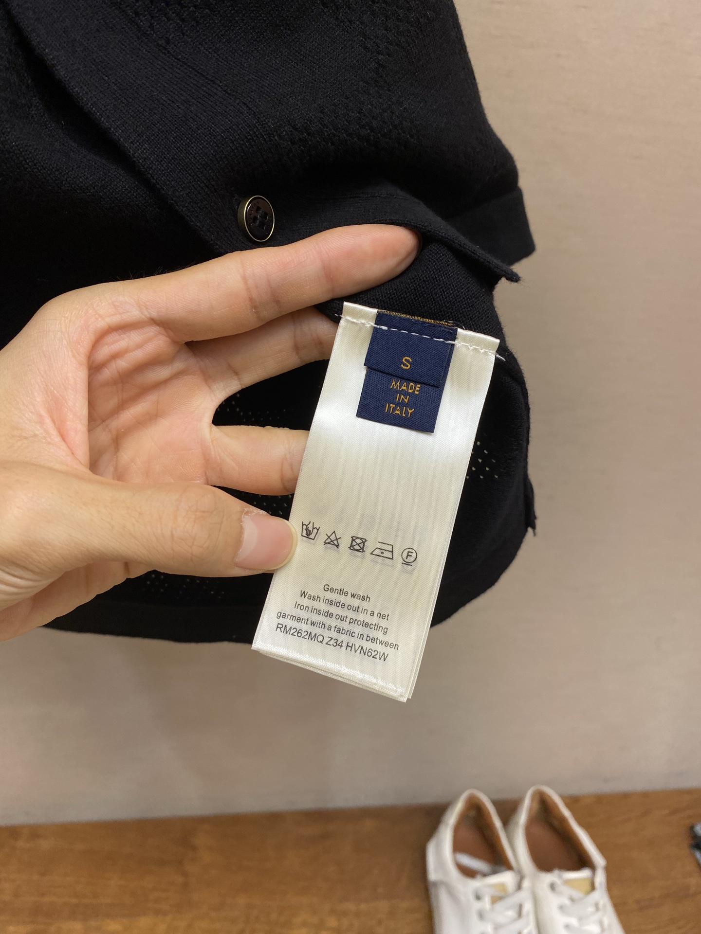 🌟🌟 1V，路易 26SS棋盘格提花刺绣logo后背皮牌针织开衫尺码：S-XL