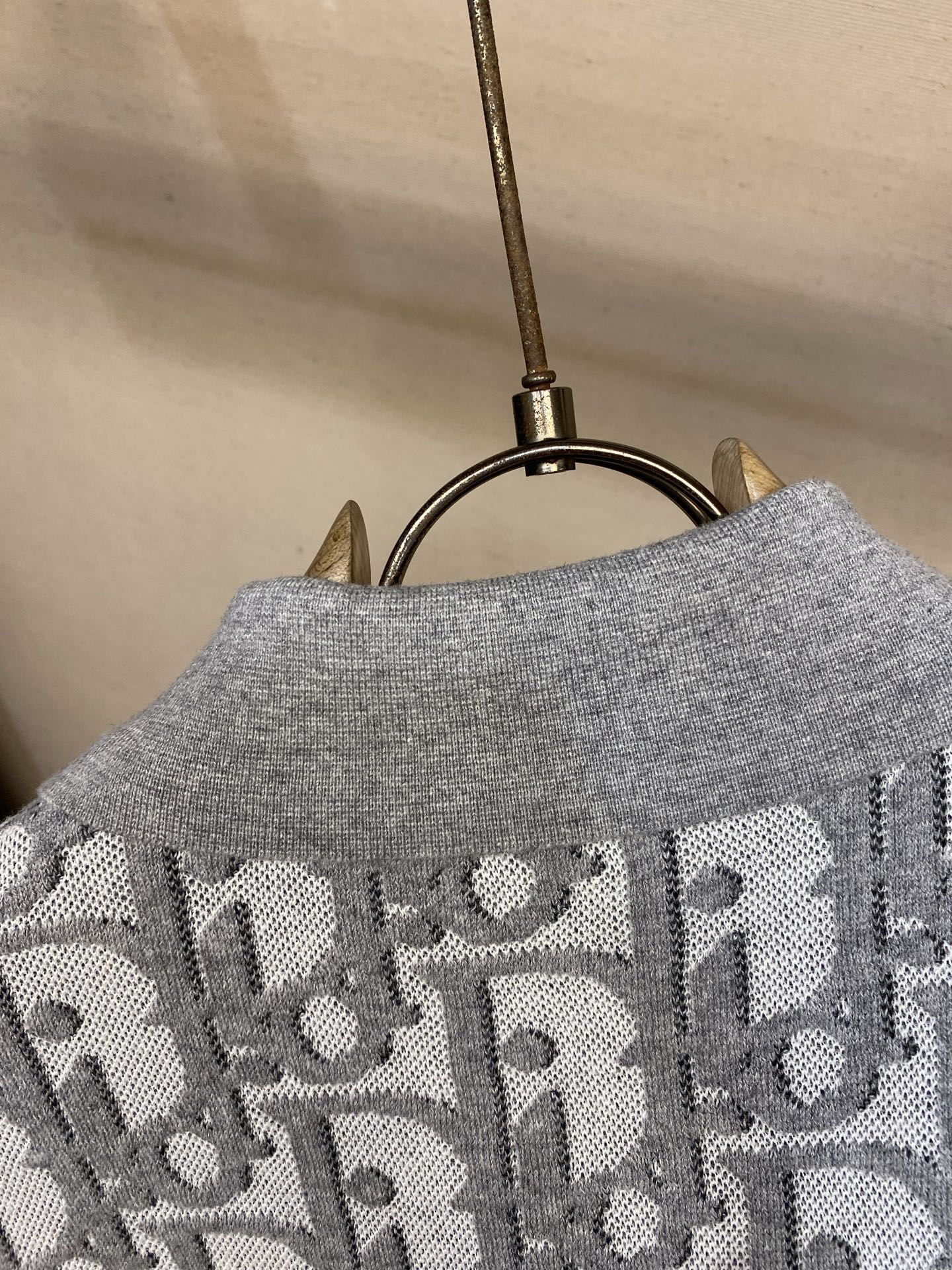 🌟🌟Dior，CD  Oblique 灰色提花针织Polo本款DIOR OBLIQUE针织短袖Polo衫