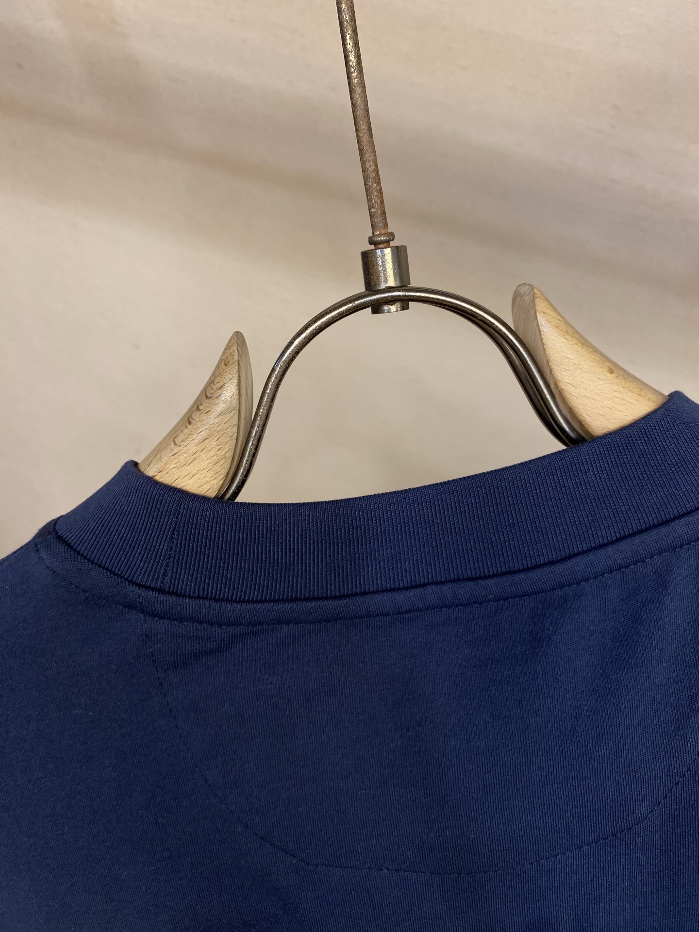 🌟🌟Fendi，金鱼印绣圆领短袖⚠️原¥6750购买；细支双面纯棉针织面料、环保弹力胶浆结合网点印花、对