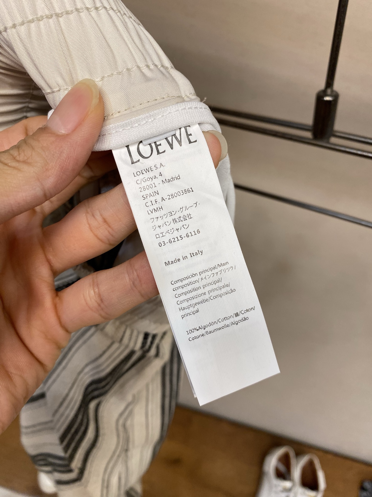 🌟🌟Loewe，亚麻条纹休闲短裤｜西班牙老钱风度假神裤甄选高支肌理亚麻面料，天然透气结构，自带微透干爽肌