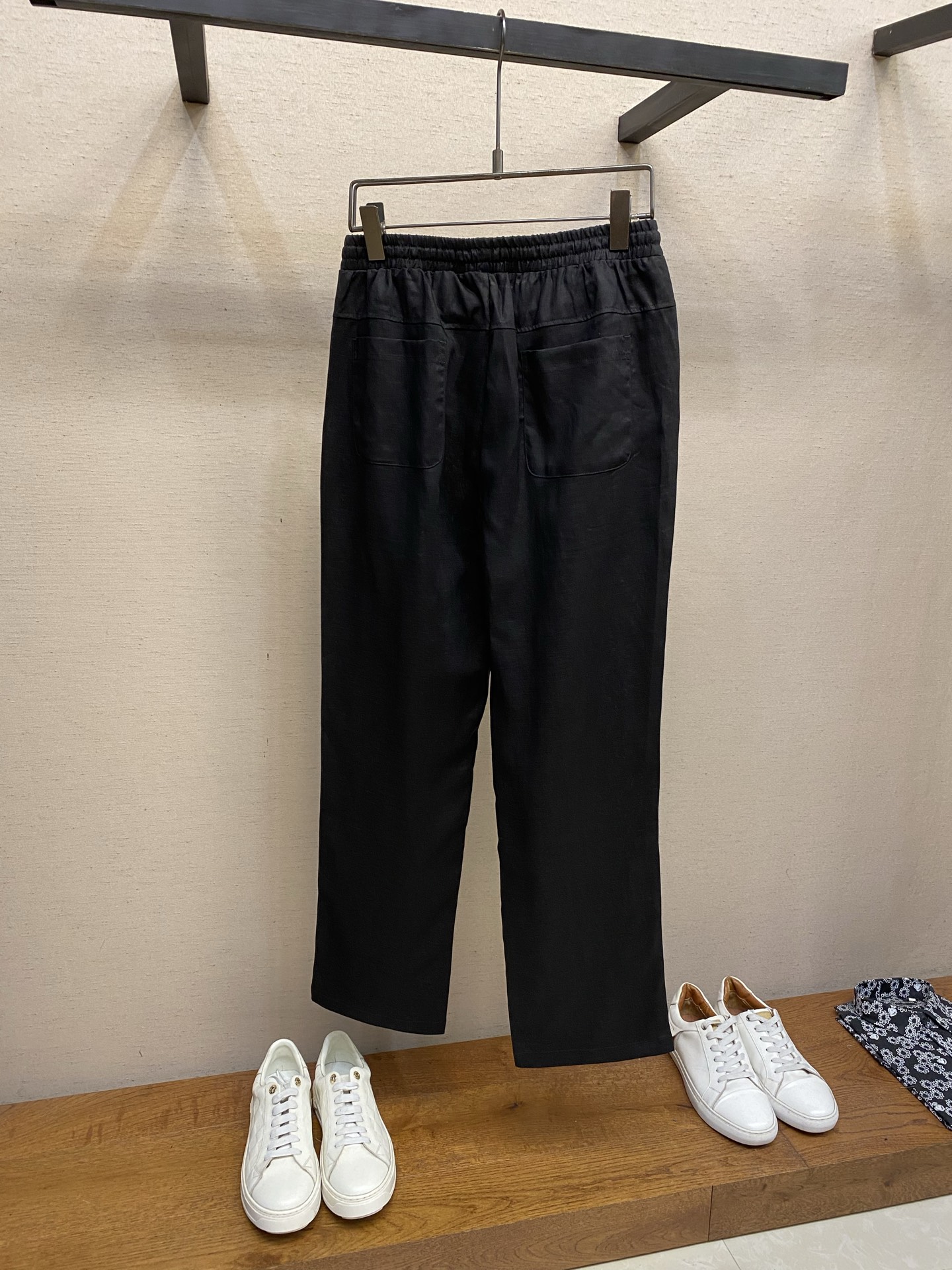 🌟🌟Loro Piana，亚麻休闲裤👍 最新款上身版型无敌正！绝对可以闭眼收的一款此款裤子非常百搭，弹力