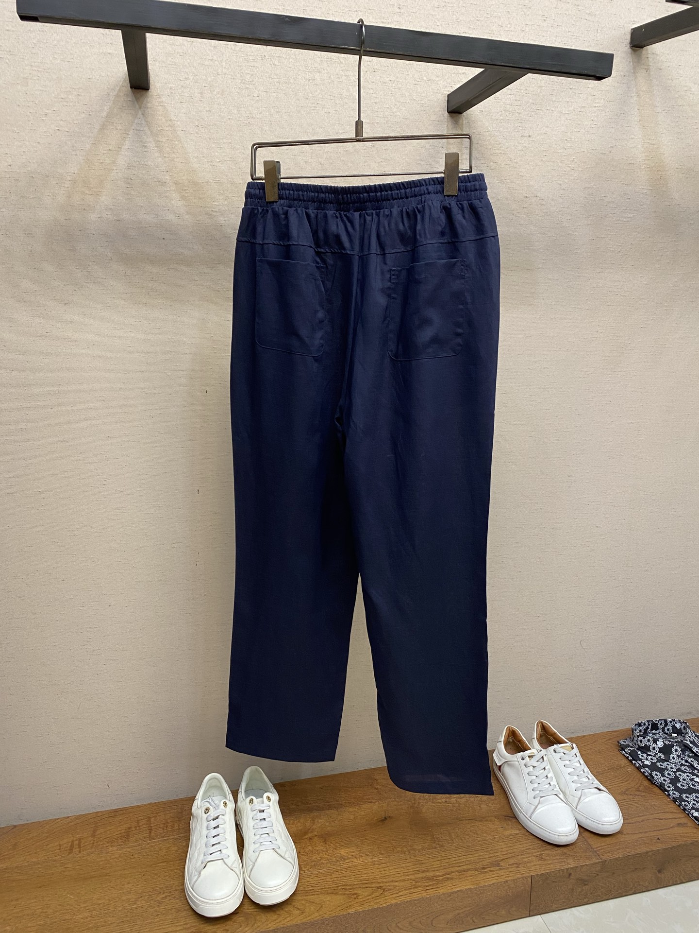 🌟🌟Loro Piana，亚麻休闲裤👍 最新款上身版型无敌正！绝对可以闭眼收的一款此款裤子非常百搭，弹力