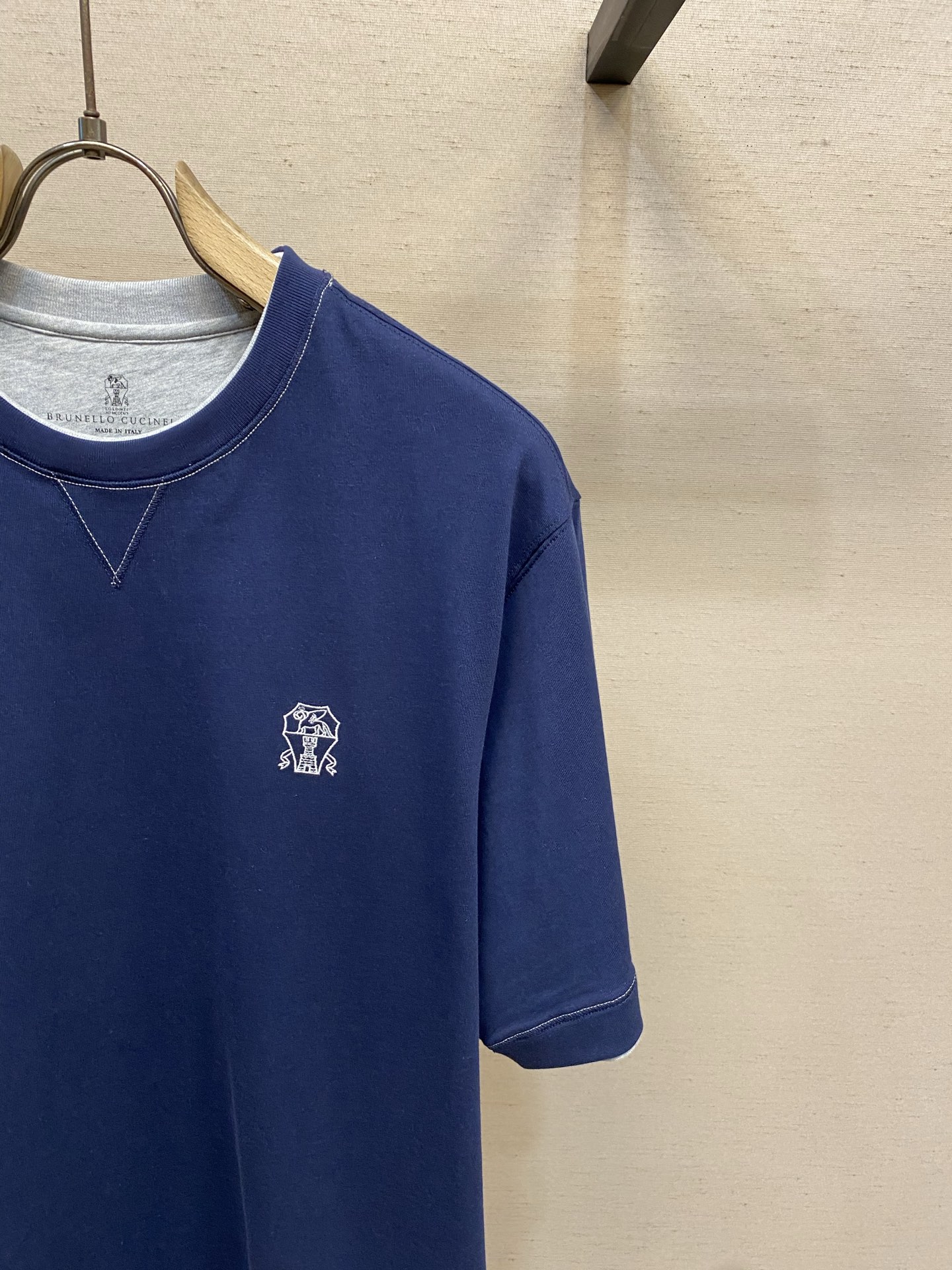 🌟🌟 BC，春夏新品假两件短袖T恤衫 极简的衣身造型！顶级针织棉质混纺质地 整体的触感极为舒适，弹力十足