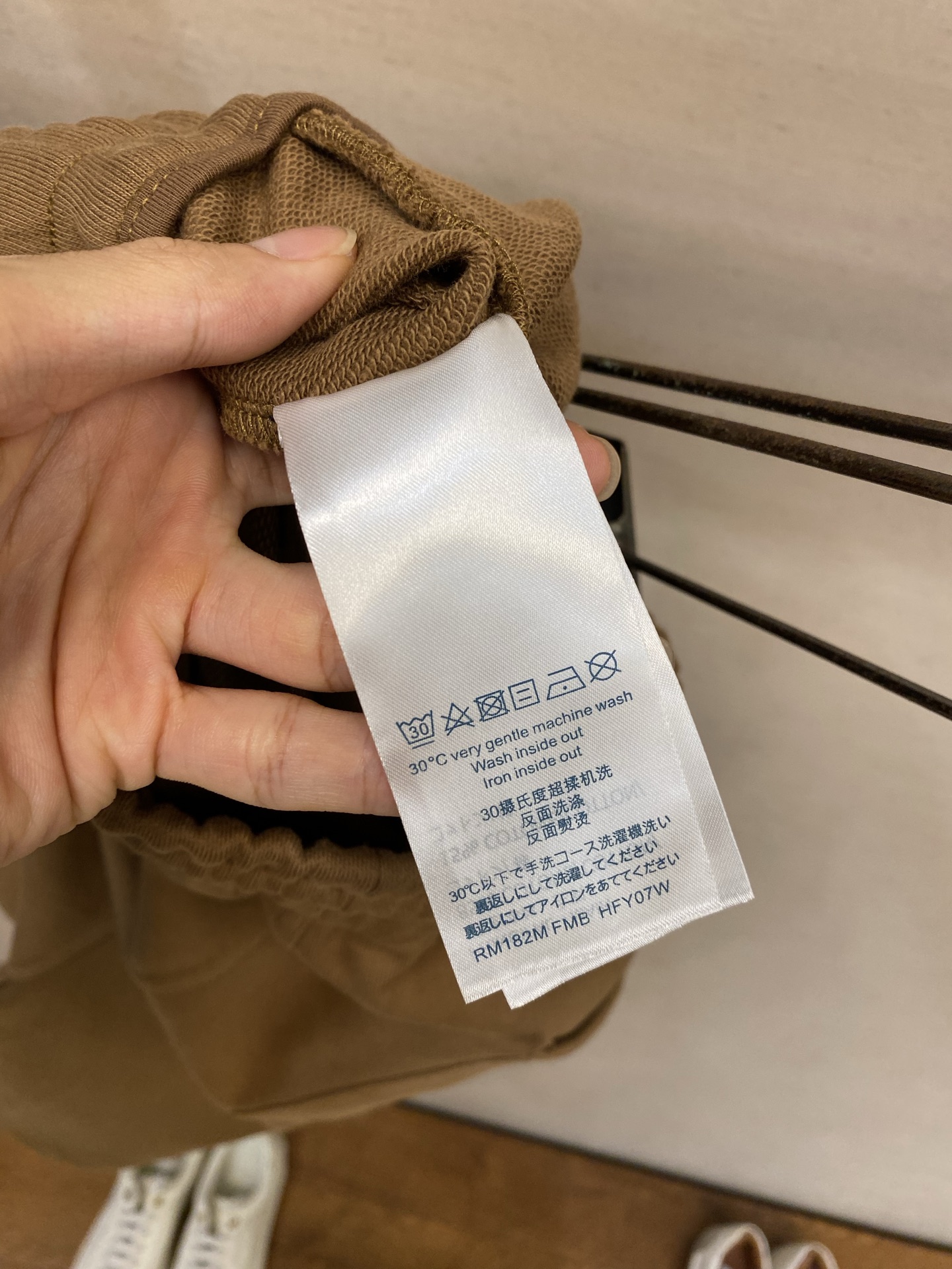 🌟🌟1V，男士休闲短裤👍 最新款上身版型无敌正！绝对可以闭眼收的一款此款裤子非常百搭，弹力腰围,日常上班