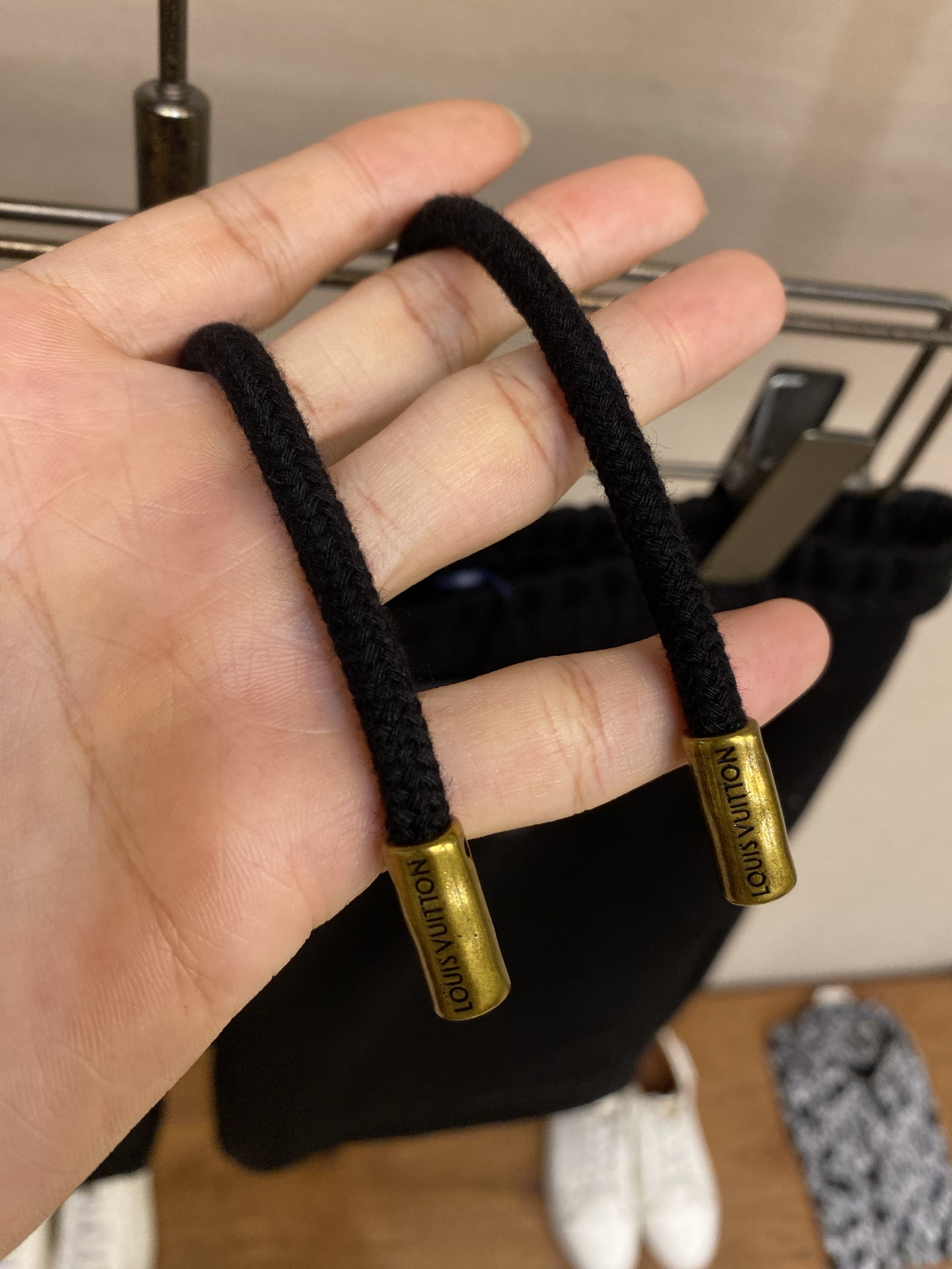 🌟🌟1V，男士休闲短裤👍 最新款上身版型无敌正！绝对可以闭眼收的一款此款裤子非常百搭，弹力腰围,日常上班