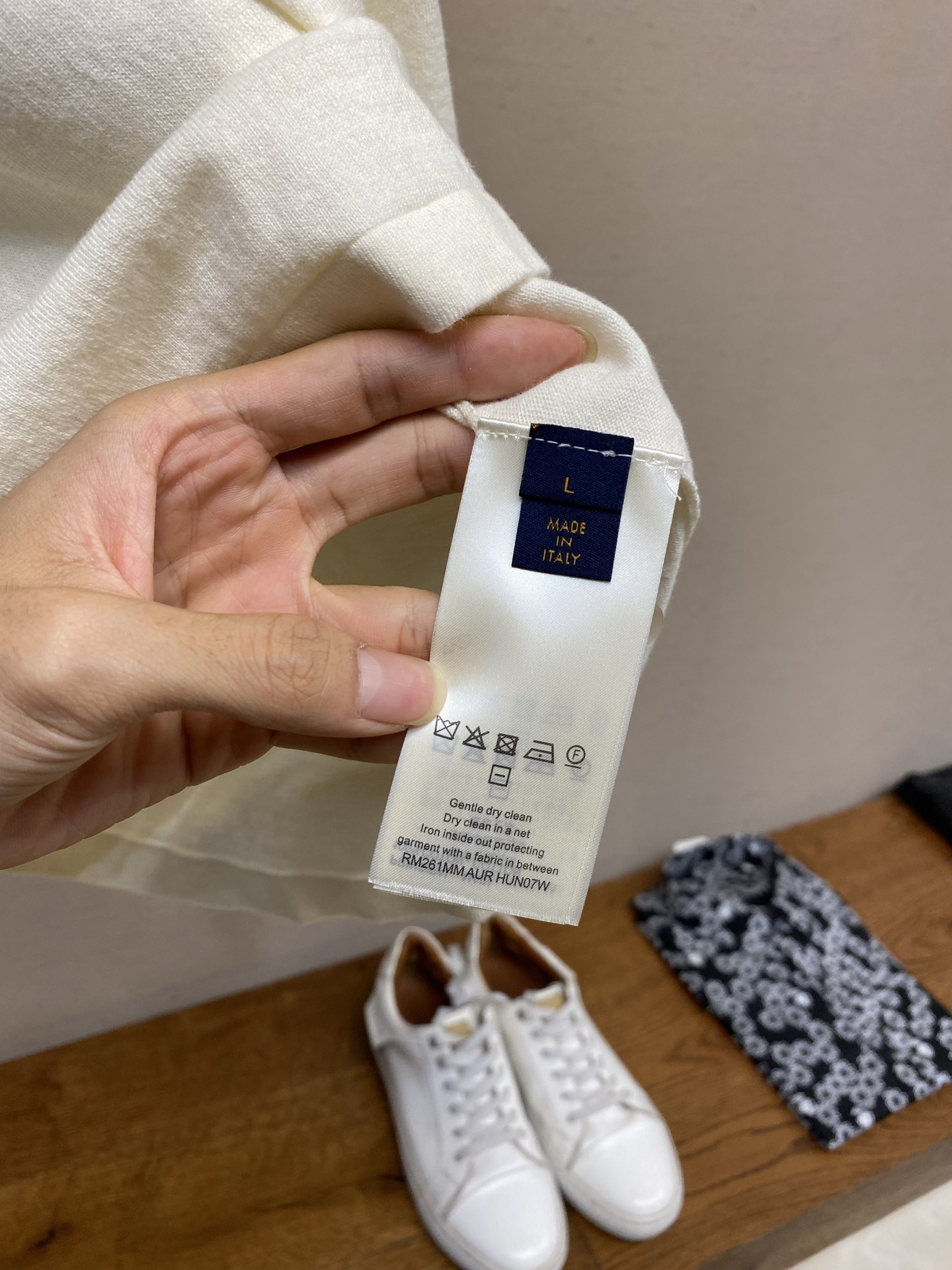🌟🌟 1V，路易 26SS夏季后背皮牌字母提花针织衫薄款短袖尺码：S-XL