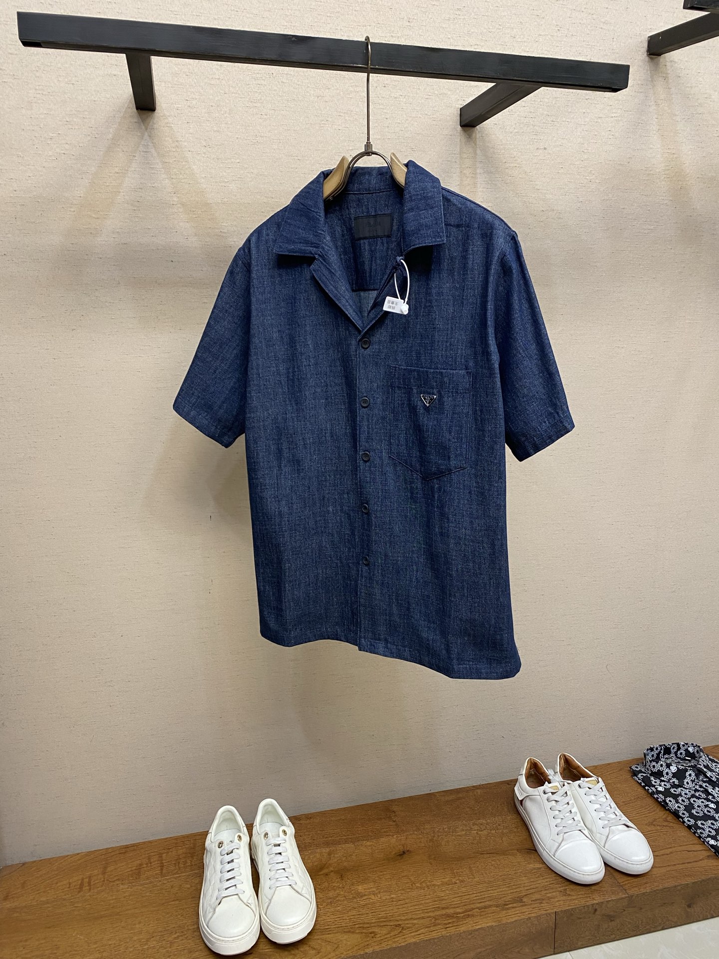 🌟🌟 Prada，钱布雷短袖牛仔衬衣尺码：S-XL