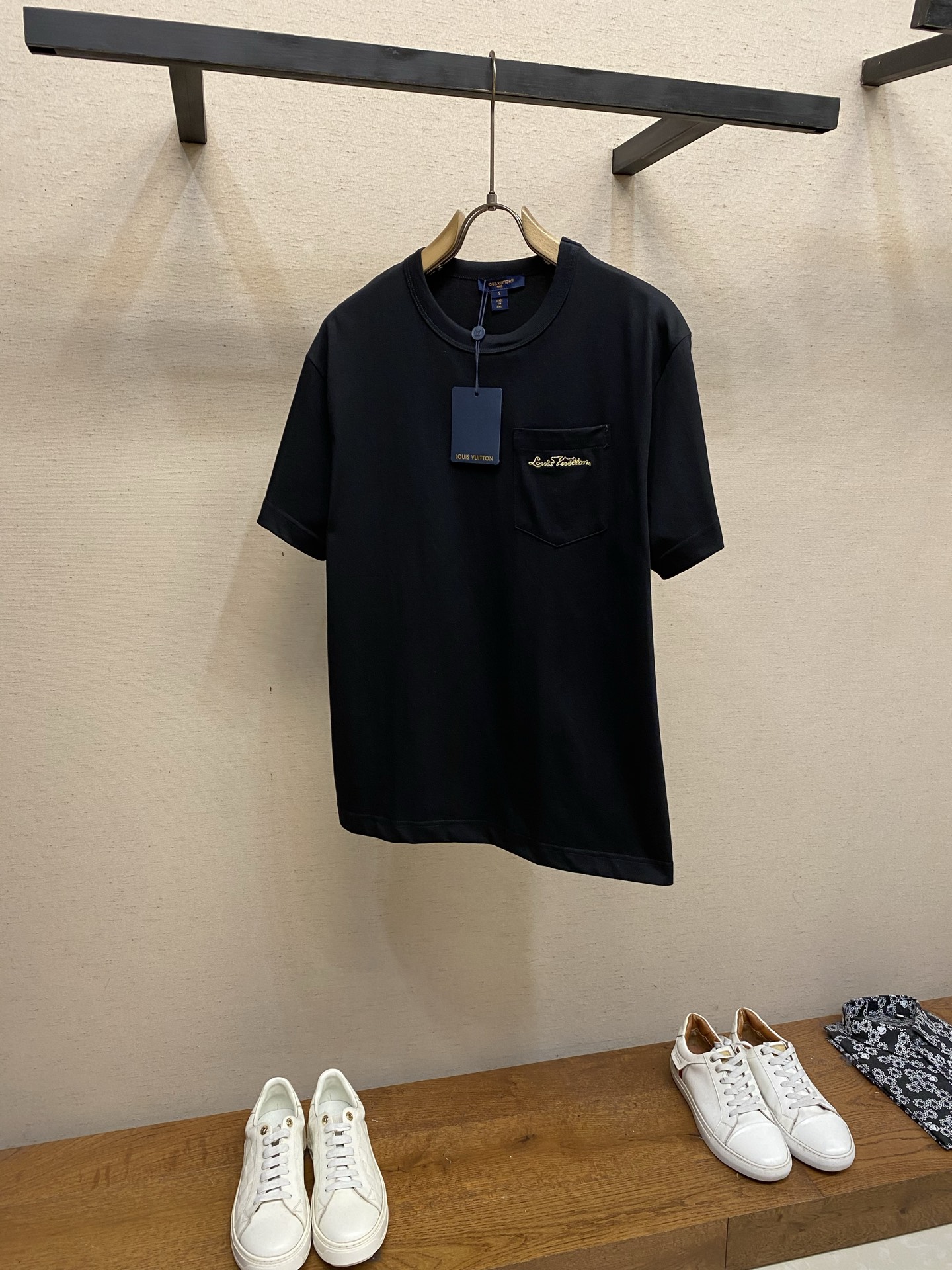 루이비통 남성 반팔 143357 Louis Vuitton T Shirt